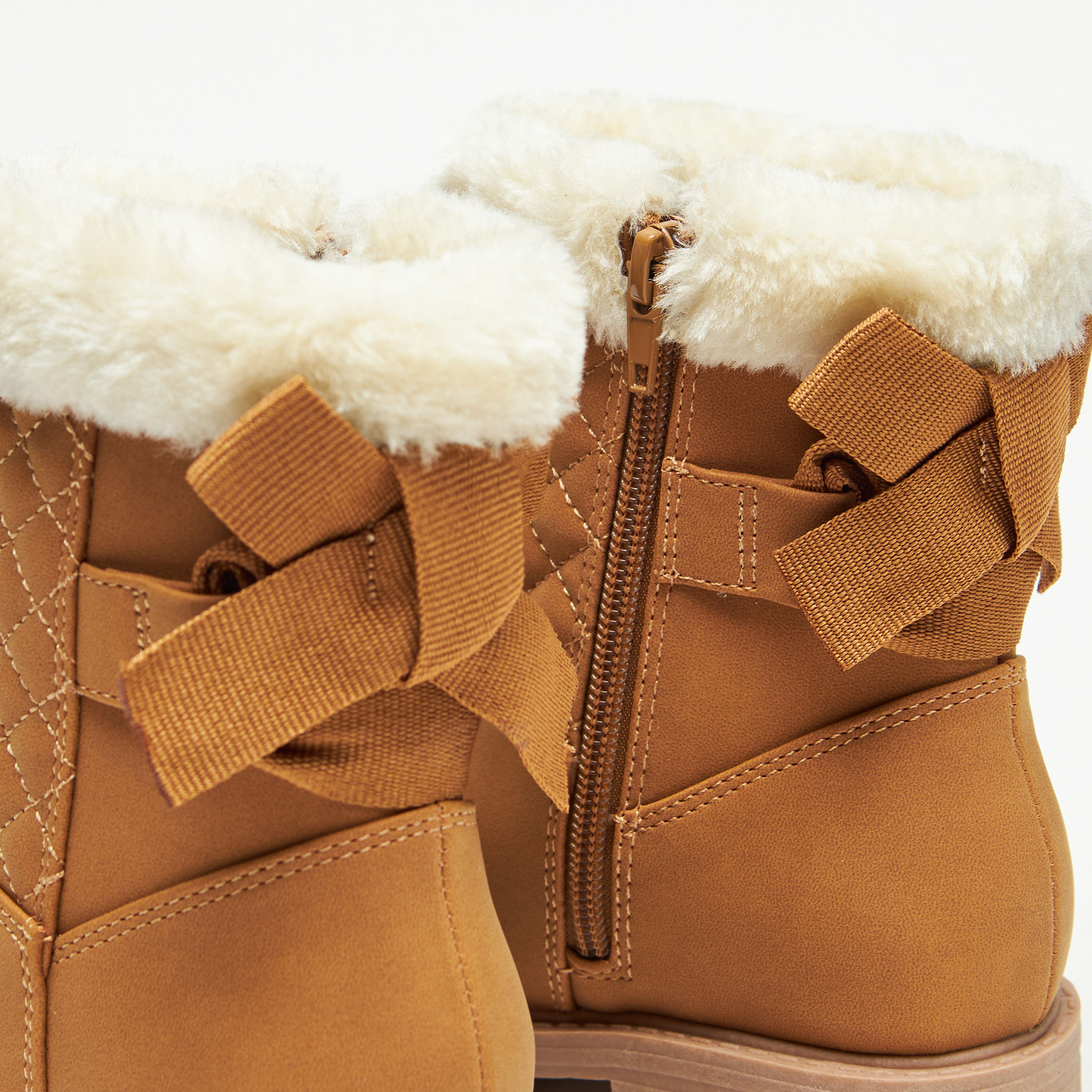 Fur collar boots hotsell