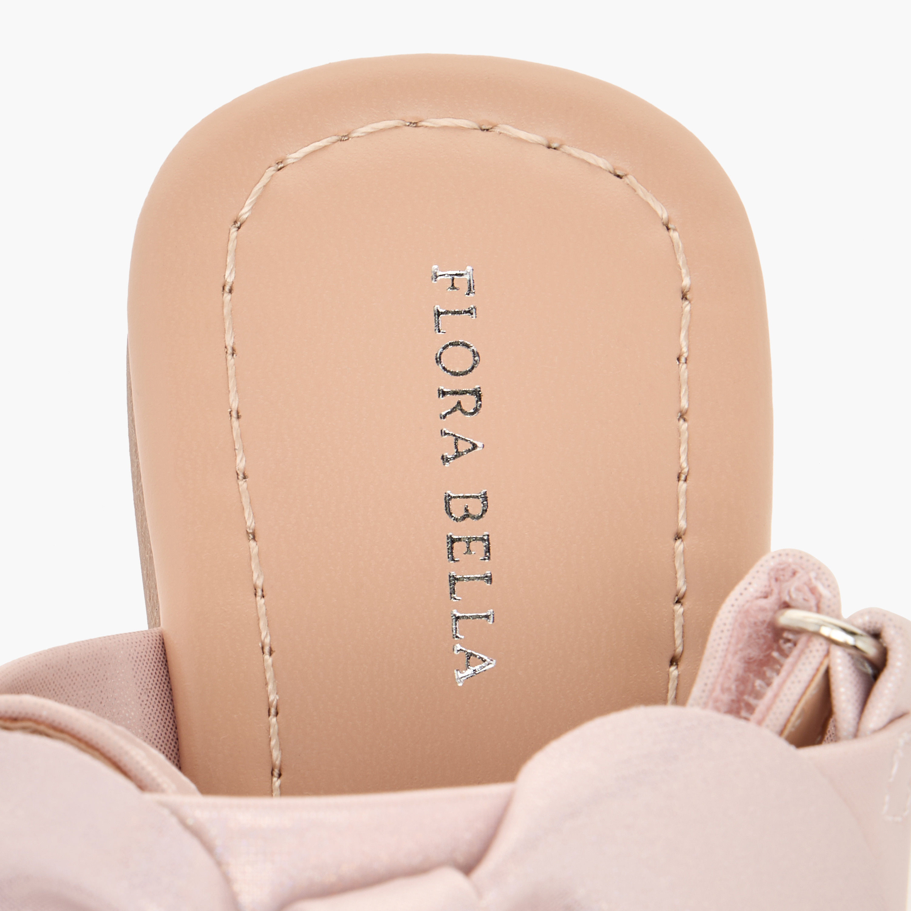 صندل بشريط إغلاق لاصق وزخارف فيونكة من فلورا بيلا-girls-shoes-sandals-image-5