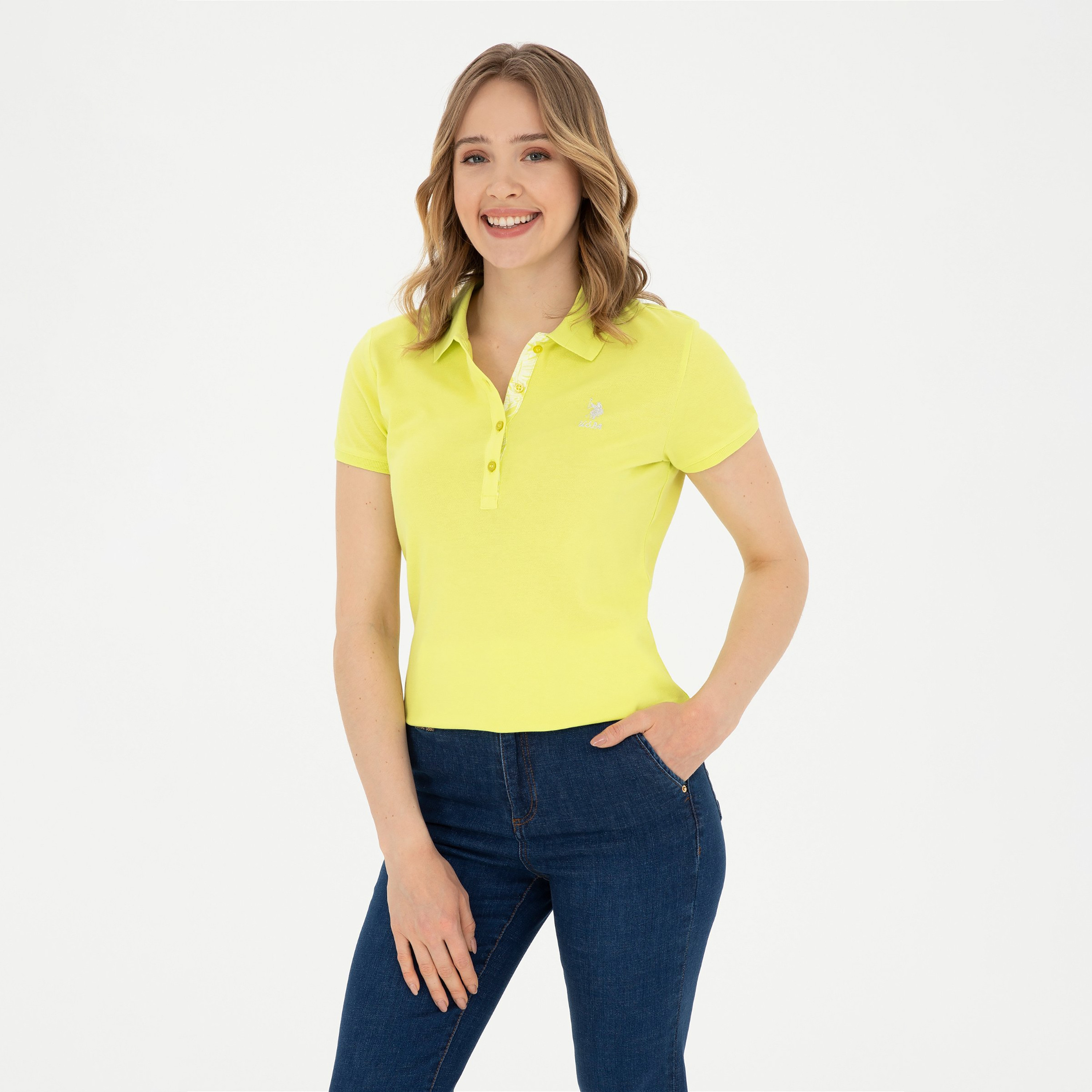 تيشيرت بولو بأكمام قصيرة بياقة بشعار مطرز بشعار U.S.Polo'Assn-women-clothing-tshirts-image-14