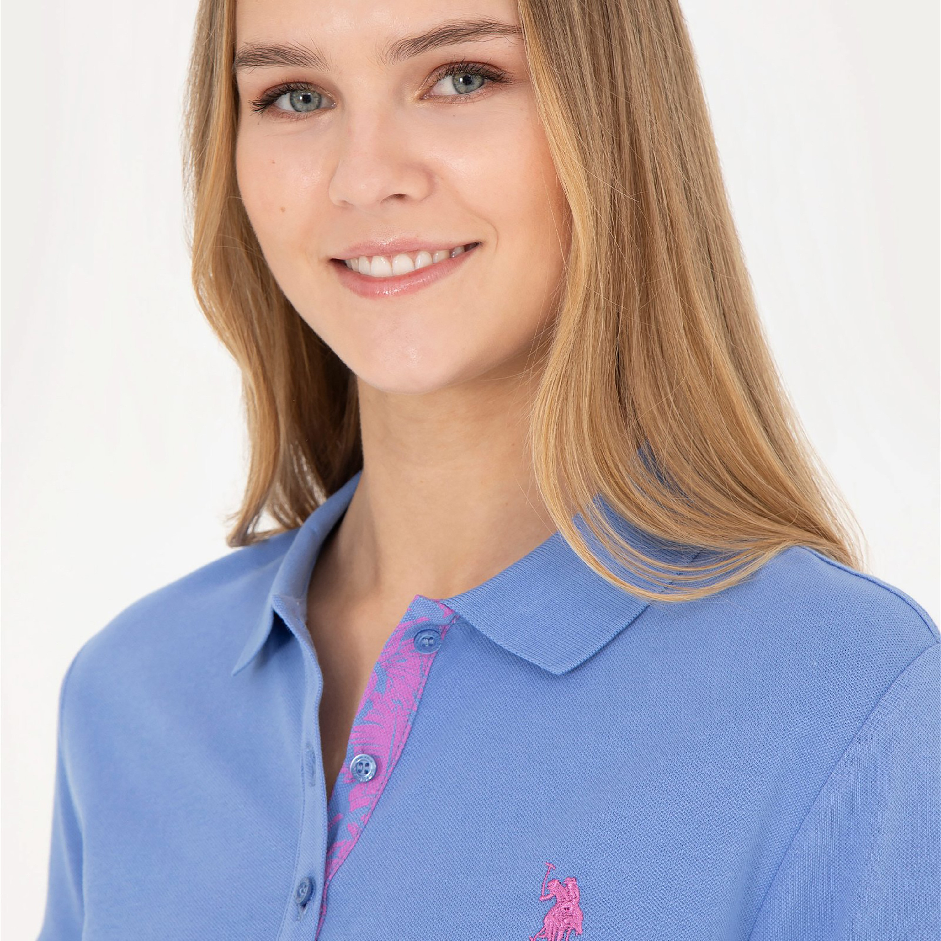 تيشيرت بولو بأكمام قصيرة بياقة بشعار مطرز بشعار U.S.Polo'Assn-women-clothing-tshirts-image-5