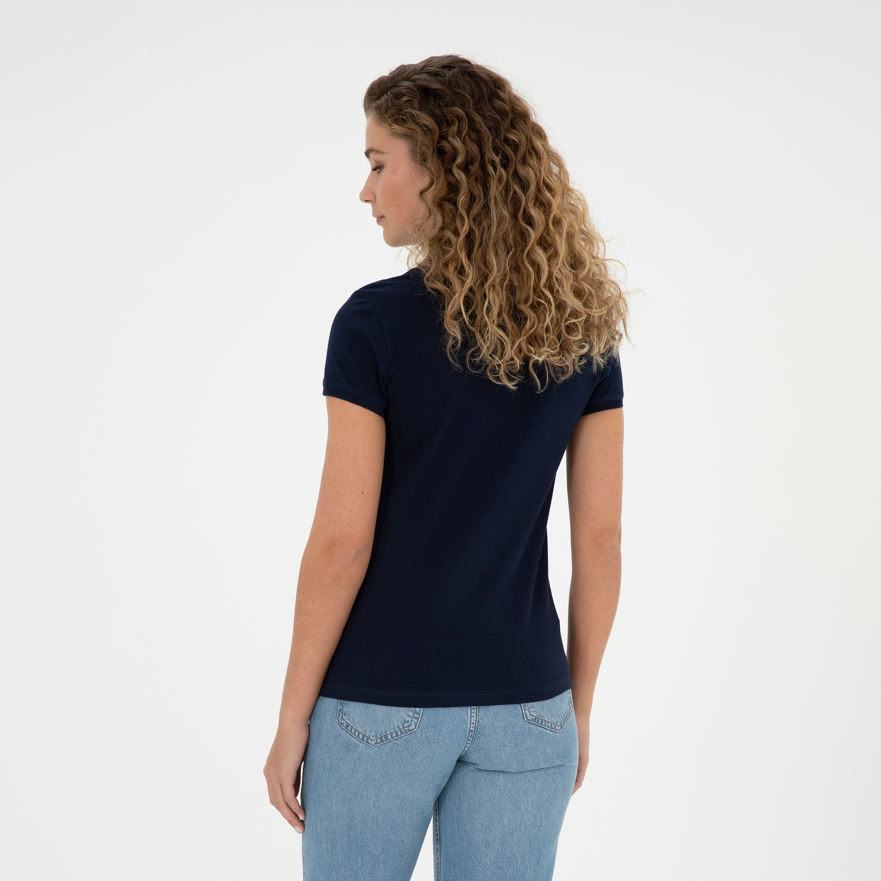 تيشيرت بولو بأكمام قصيرة بياقة بشعار مطرز بشعار U.S.Polo'Assn-women-clothing-tshirts-image-10