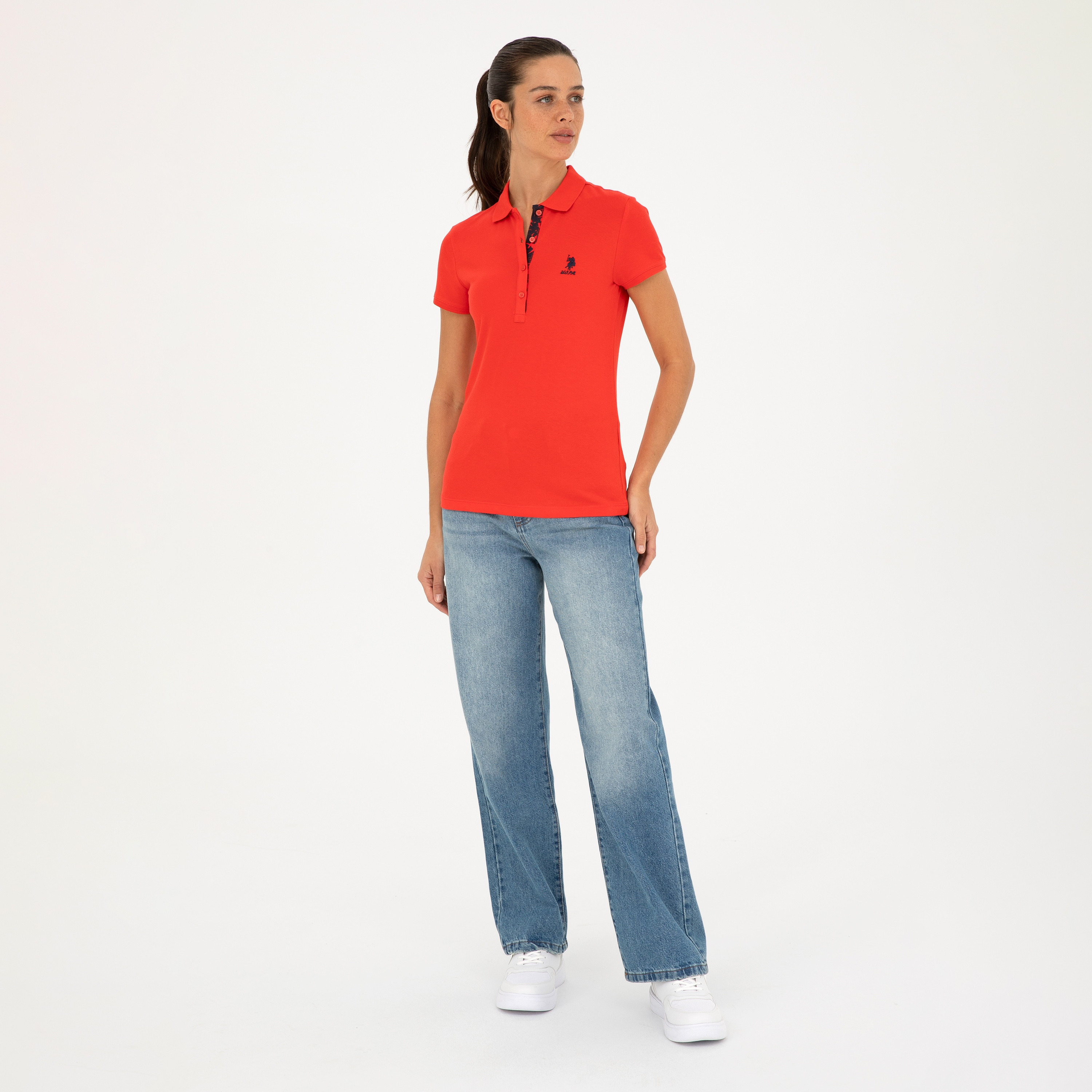 تيشيرت بولو بأكمام قصيرة بياقة بشعار مطرز بشعار U.S.Polo'Assn-women-clothing-tshirts-image-40