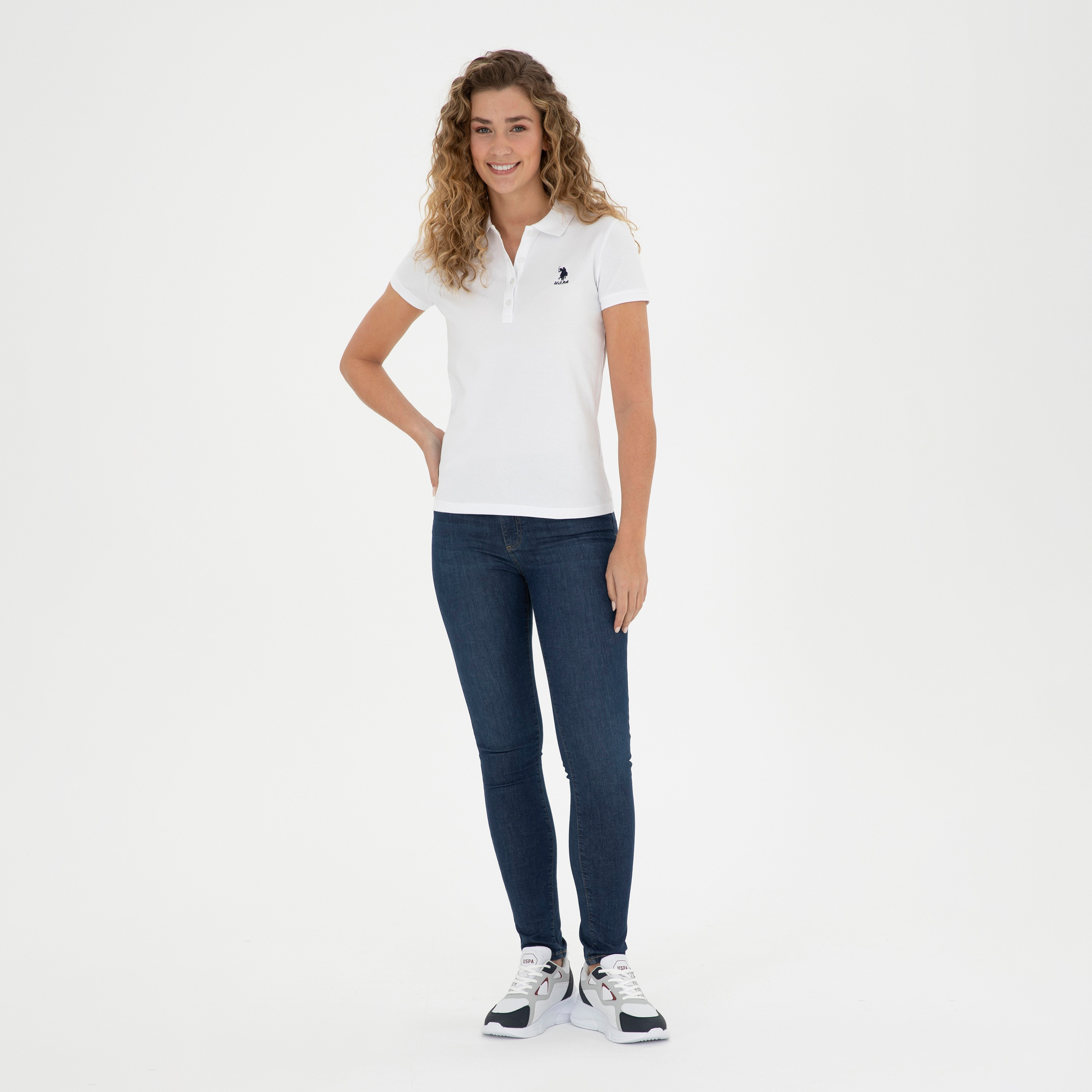 تيشيرت بولو بأكمام قصيرة بياقة بشعار مطرز بشعار U.S.Polo'Assn-women-clothing-tshirts-image-44