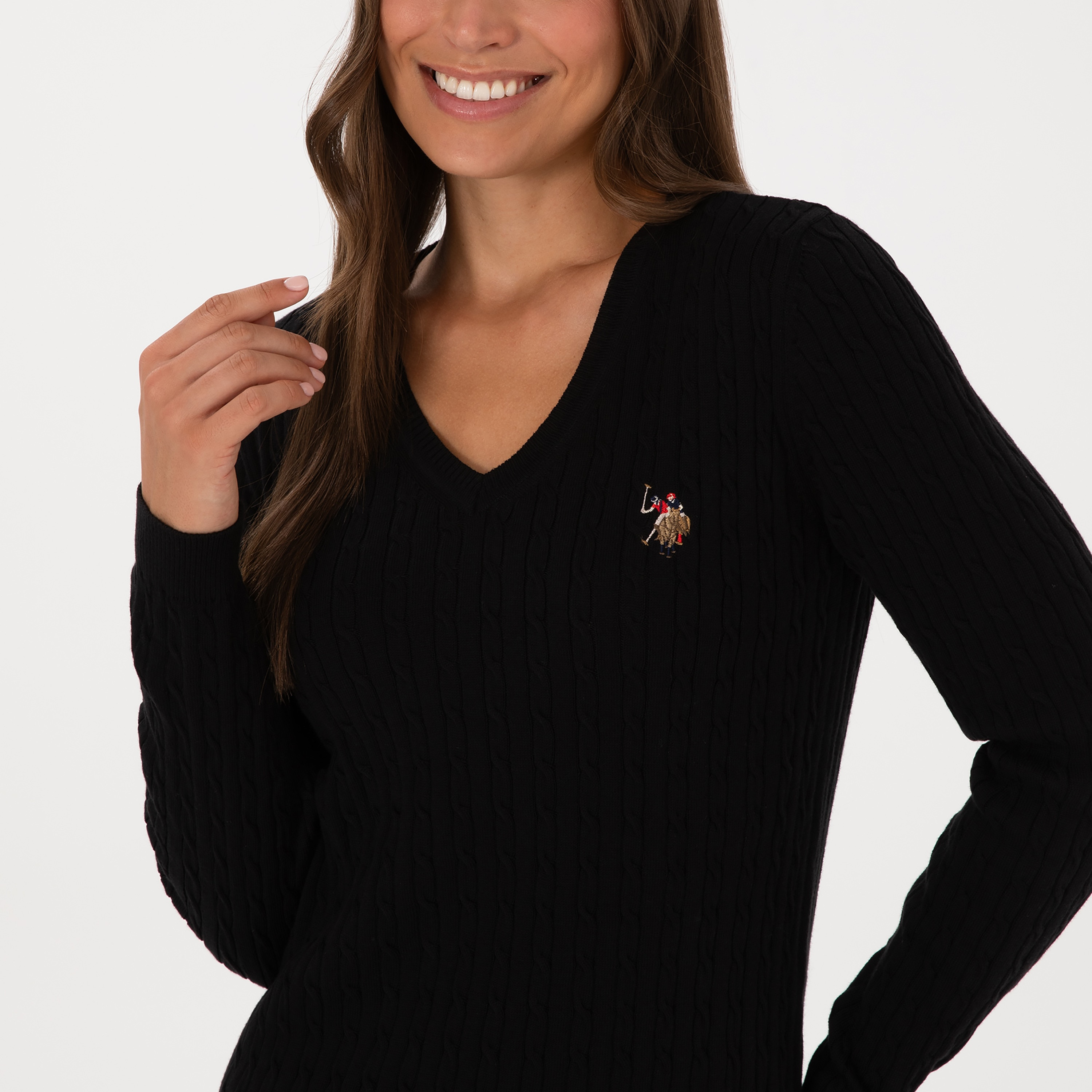 كنزة نسائية برقبة V محبوكة بالكابل وأكمام طويلة من يو إس بولو أسسن-women-winterwear-cardigansandjumpers-jumpers-image-3