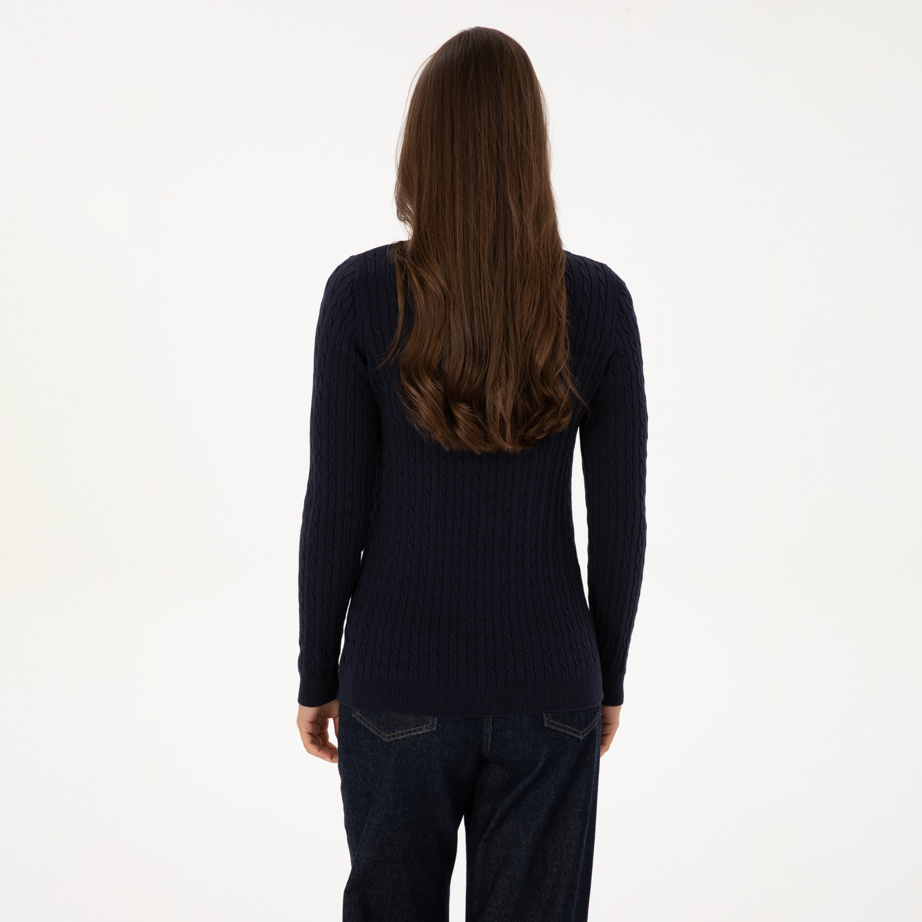 كنزة نسائية برقبة V محبوكة بالكابل وأكمام طويلة من يو إس بولو أسسن-women-winterwear-cardigansandjumpers-jumpers-image-12