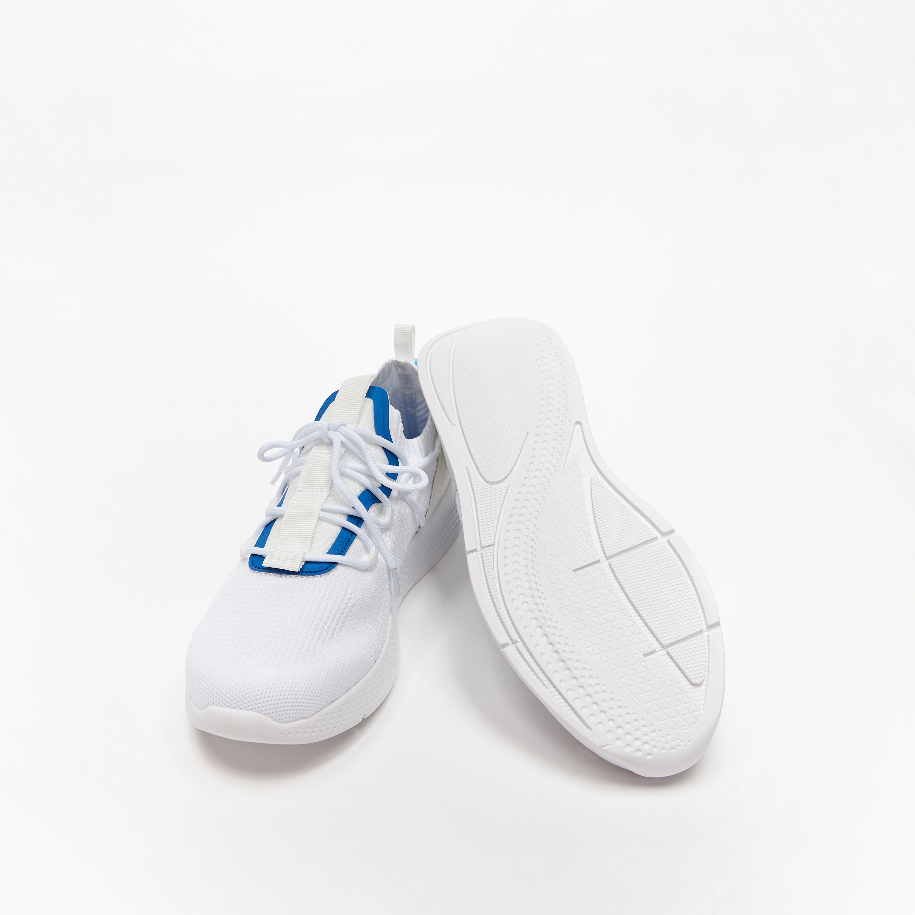 حذاء سنيكرز بارز الملمس بكاحل منخفض ورباط إغلاق من داش-sports-men-shoes-image-15
