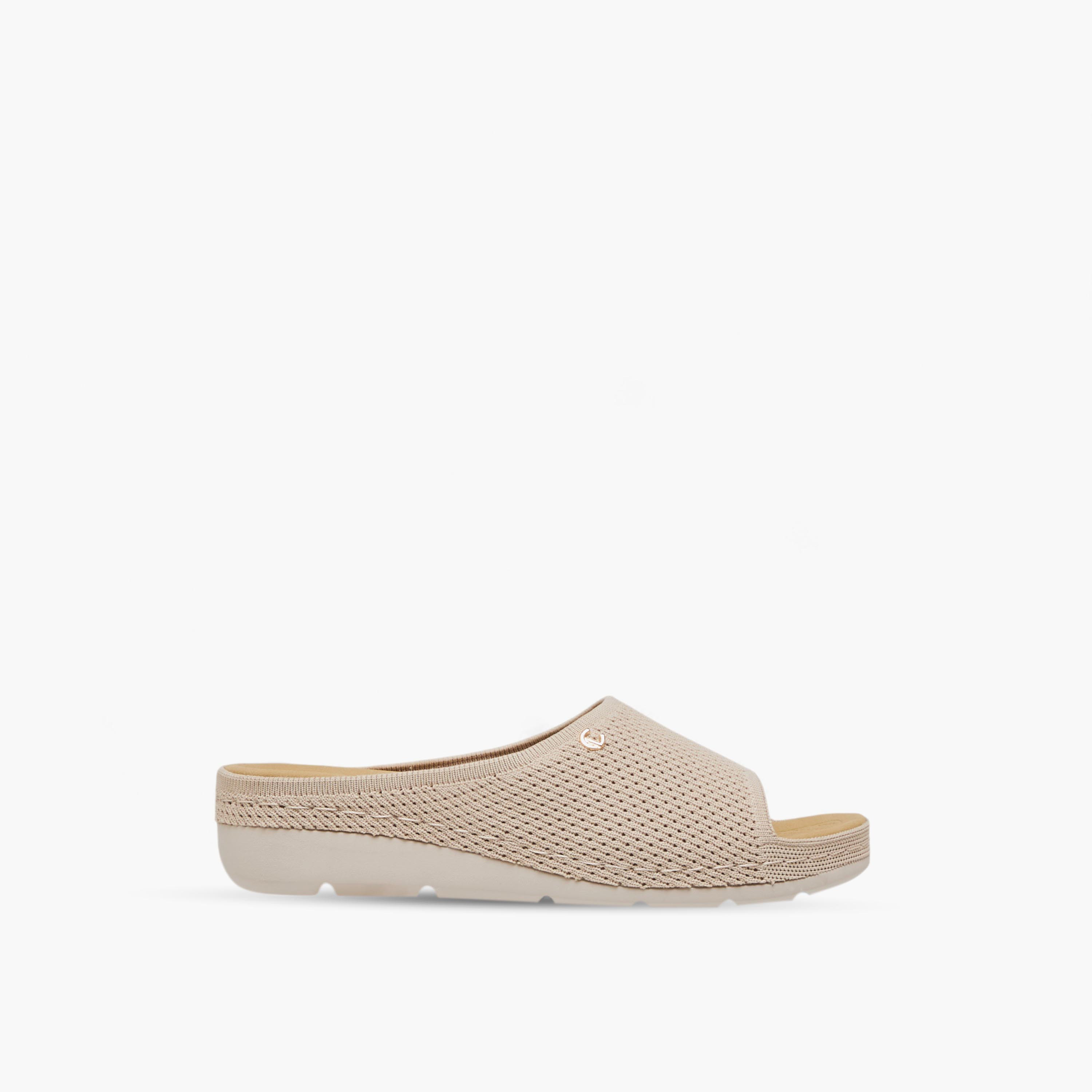 صندل مريح سهل الارتداء وبارز الملمس بشبكة فلاينت من لو كونفورت-women-shoes-sandals-heeled-image-3