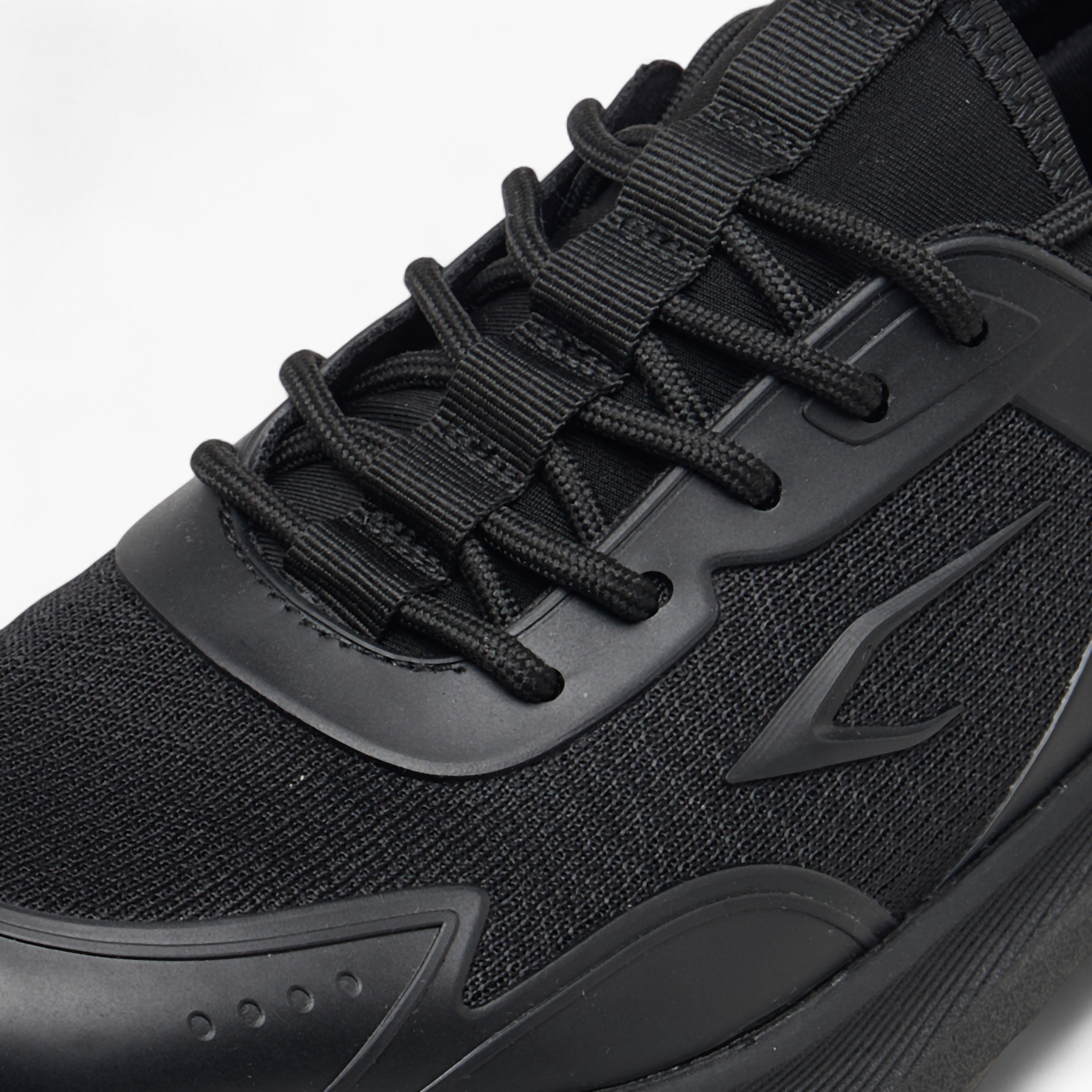حذاء رياضي بألواح ورباط إغلاق من داش-women-shoes-sports-image-6