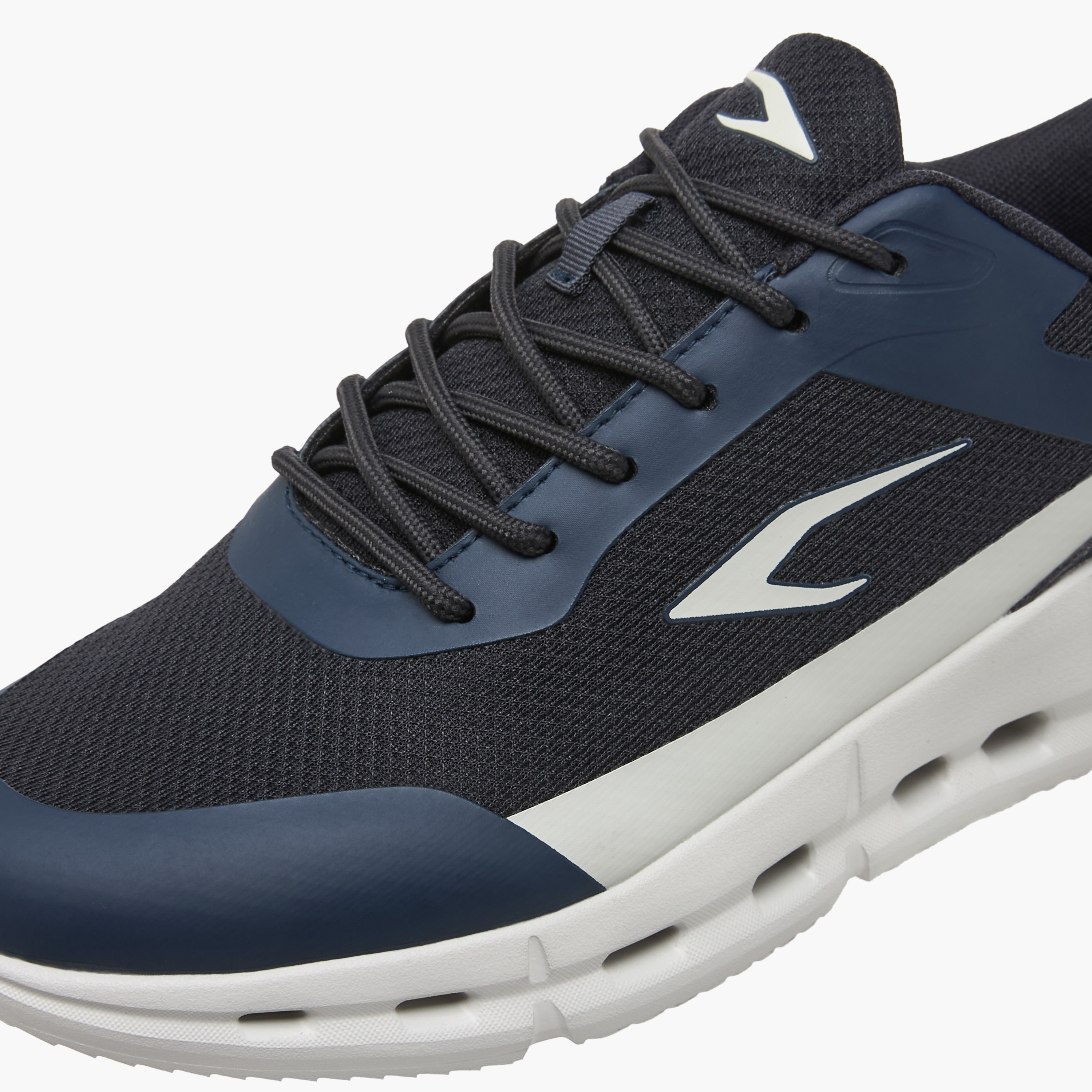 حذاء رياضي برباط إغلاق للرجال من داش-men-shoes-sports-image-4