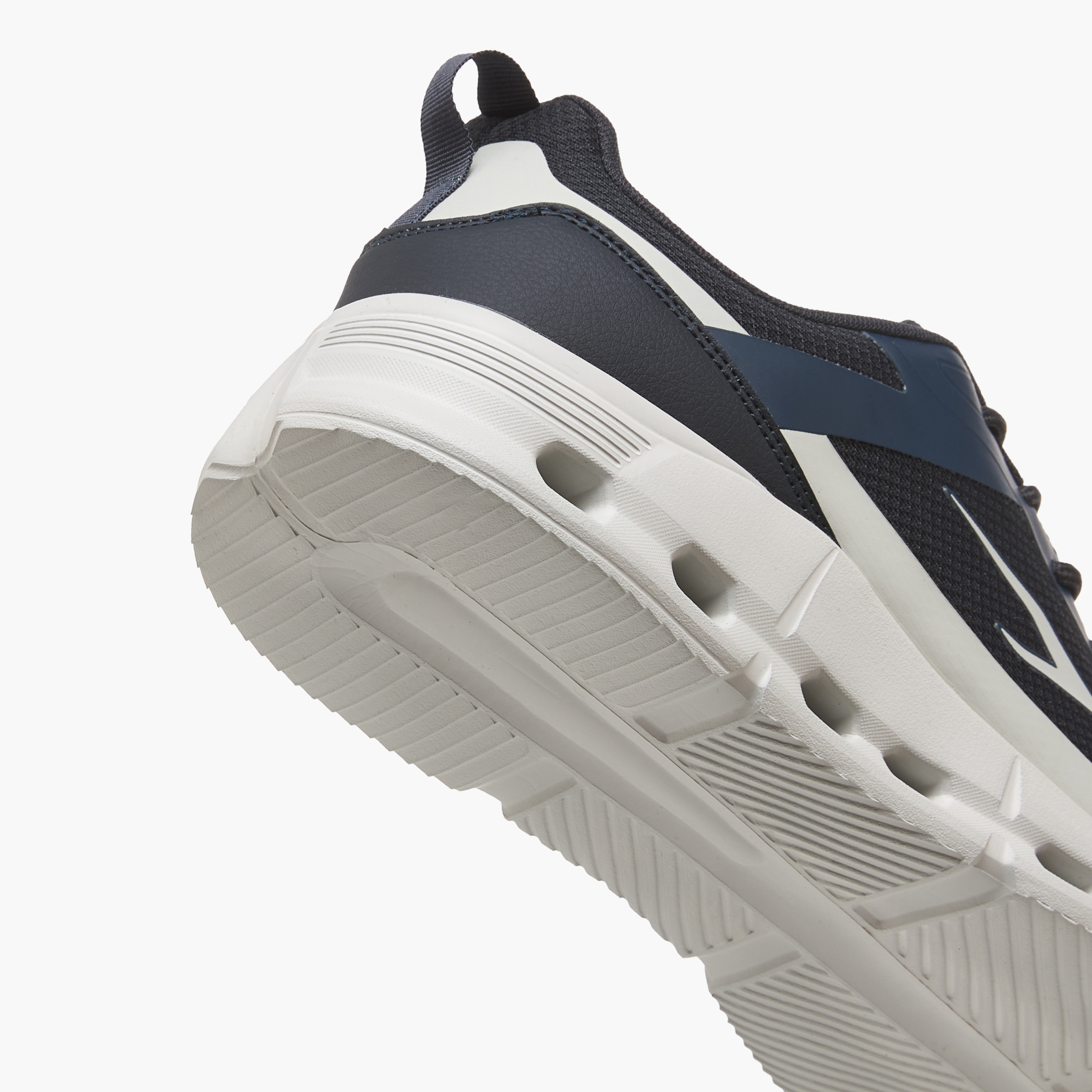 حذاء رياضي برباط إغلاق للرجال من داش-men-shoes-sports-image-5
