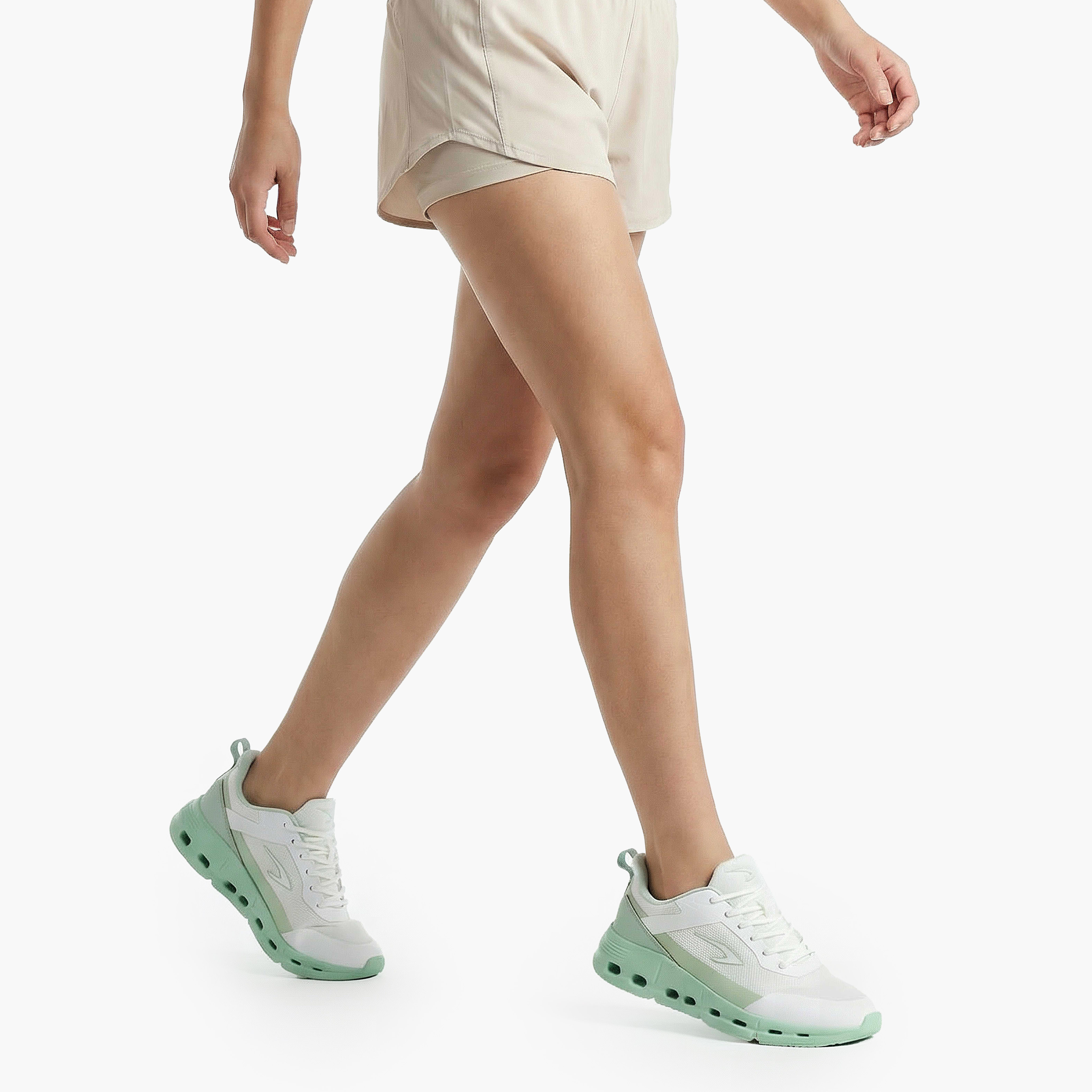 حذاء رياضي برباط إغلاق للنساء من داش-women-shoes-sports-image-2