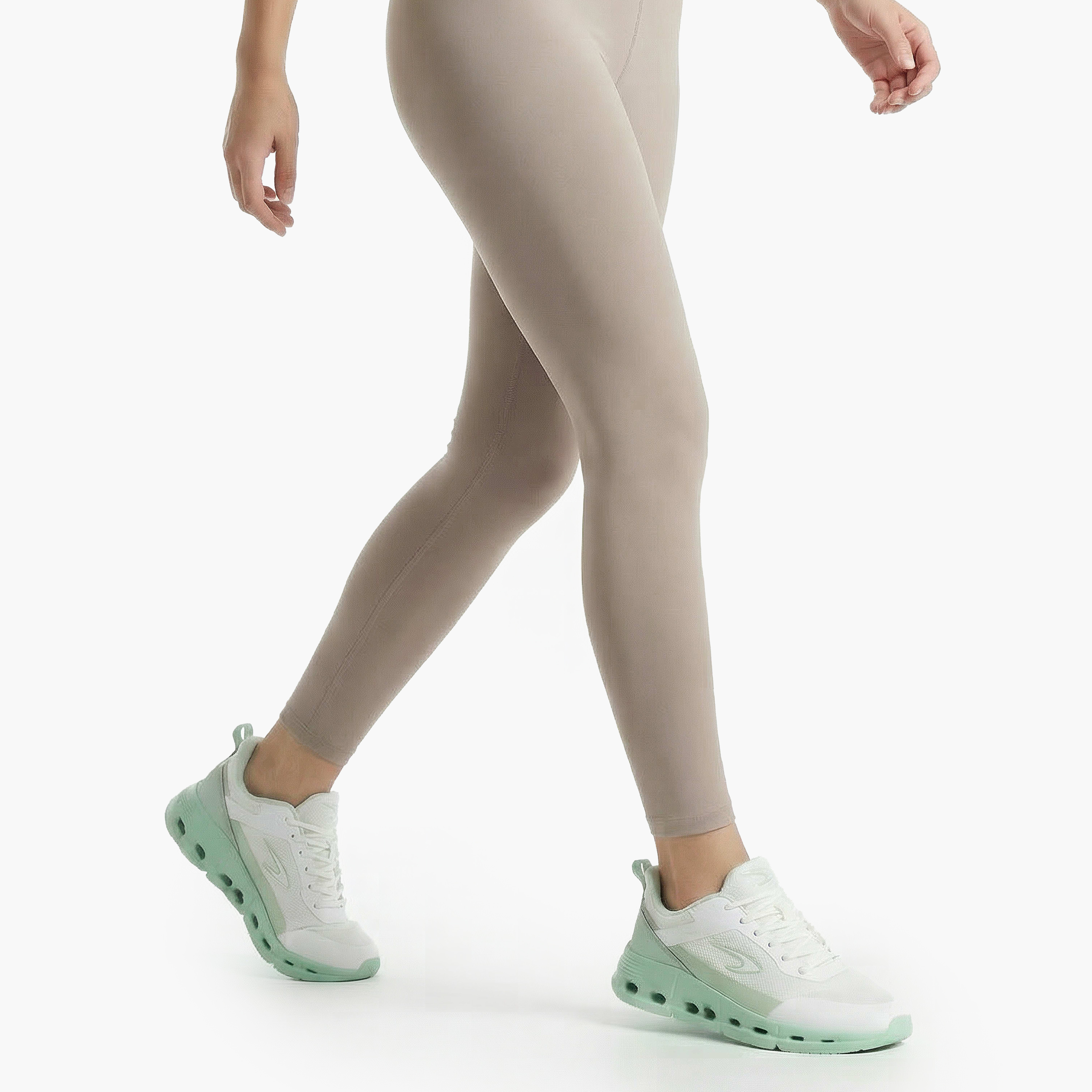 حذاء رياضي برباط إغلاق للنساء من داش-women-shoes-sports-image-6