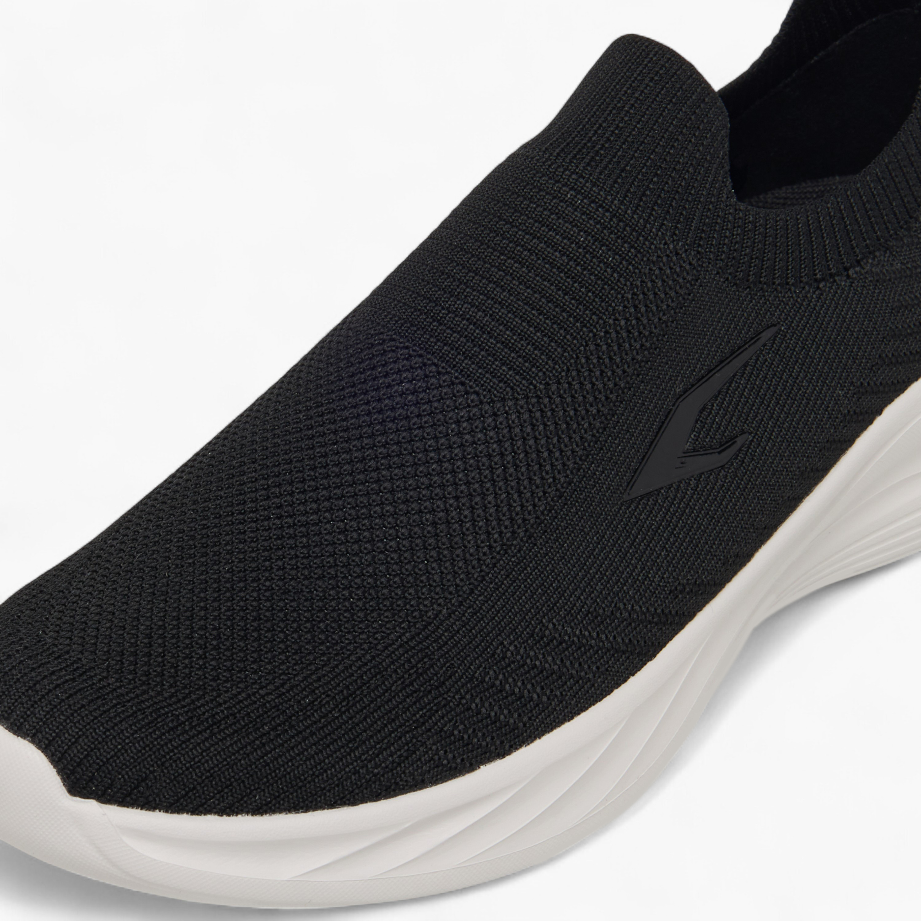 حذاء رياضي سهل الارتداء للنساء من داش-women-shoes-sports-image-4