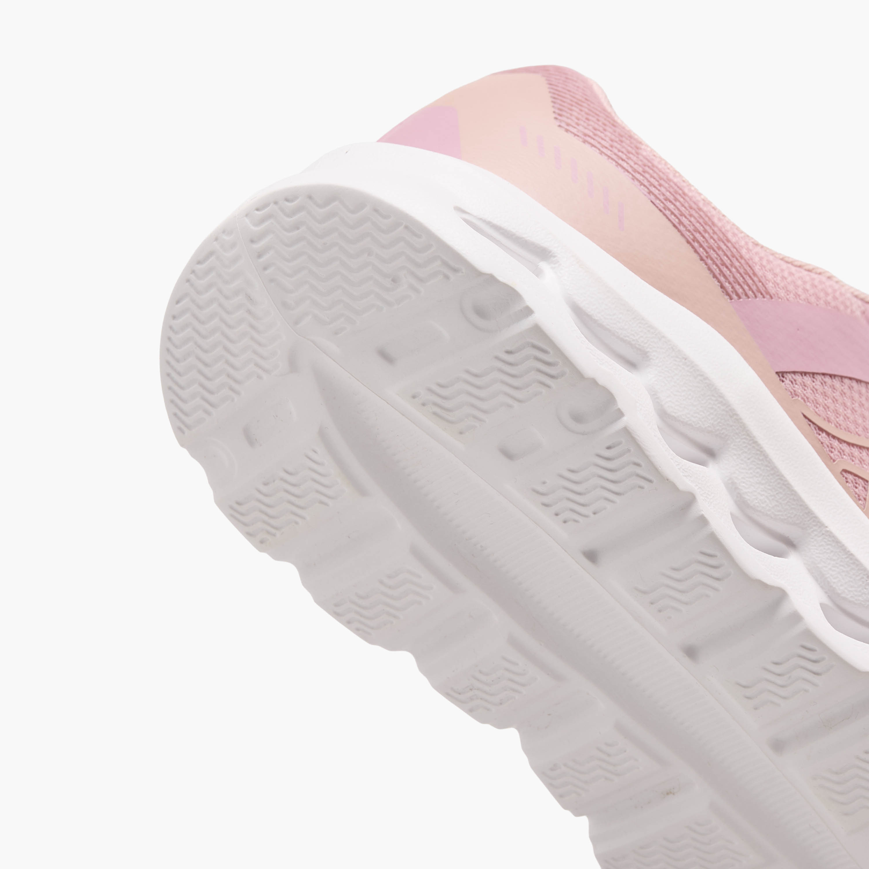 حذاء رياضي برباط إغلاق وشعار للنساء من كابا-sports-women-shoes-image-16