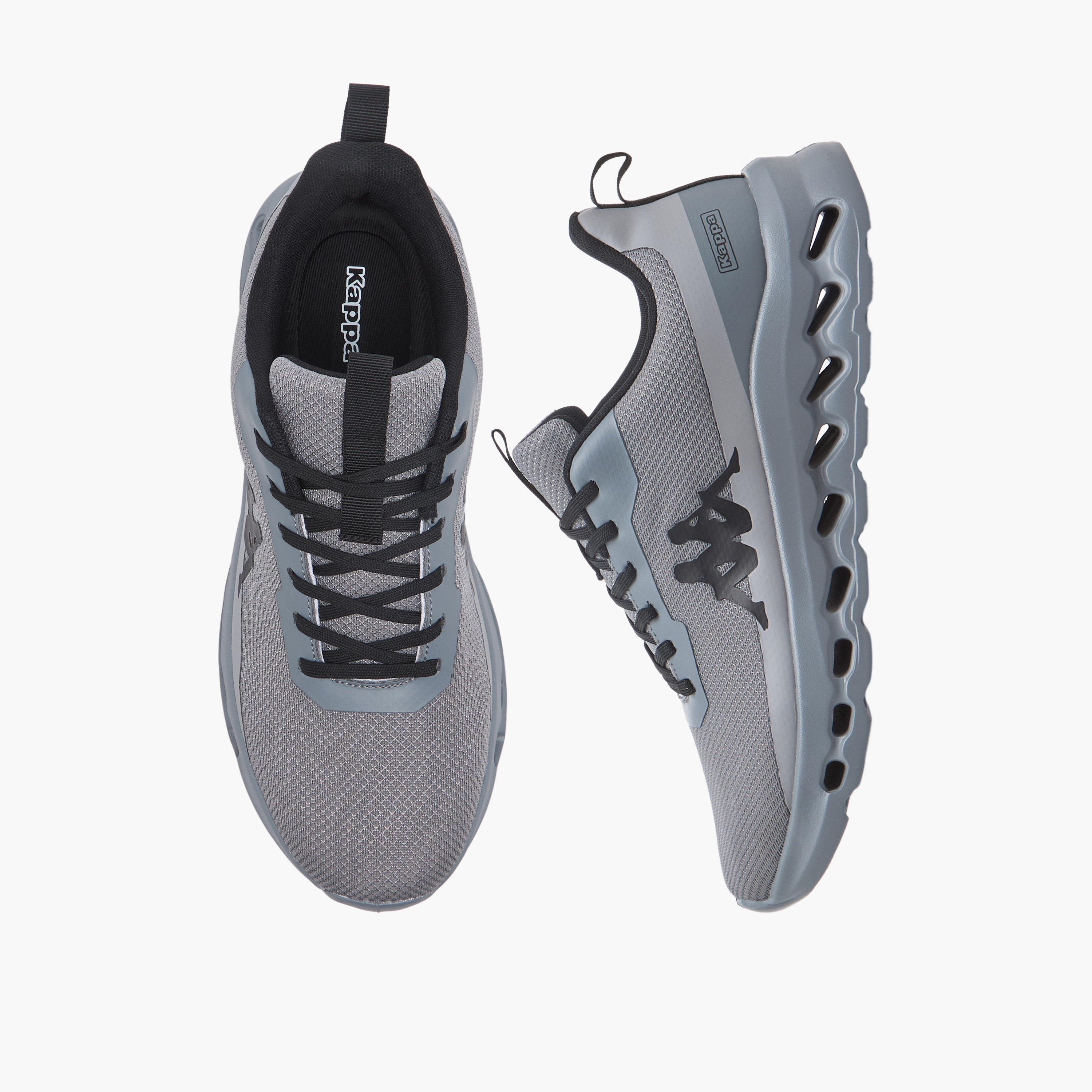 حذاء رياضي بطبعات شعار ورباط إغلاق للرجال من كابا-men-shoes-sports-image-1