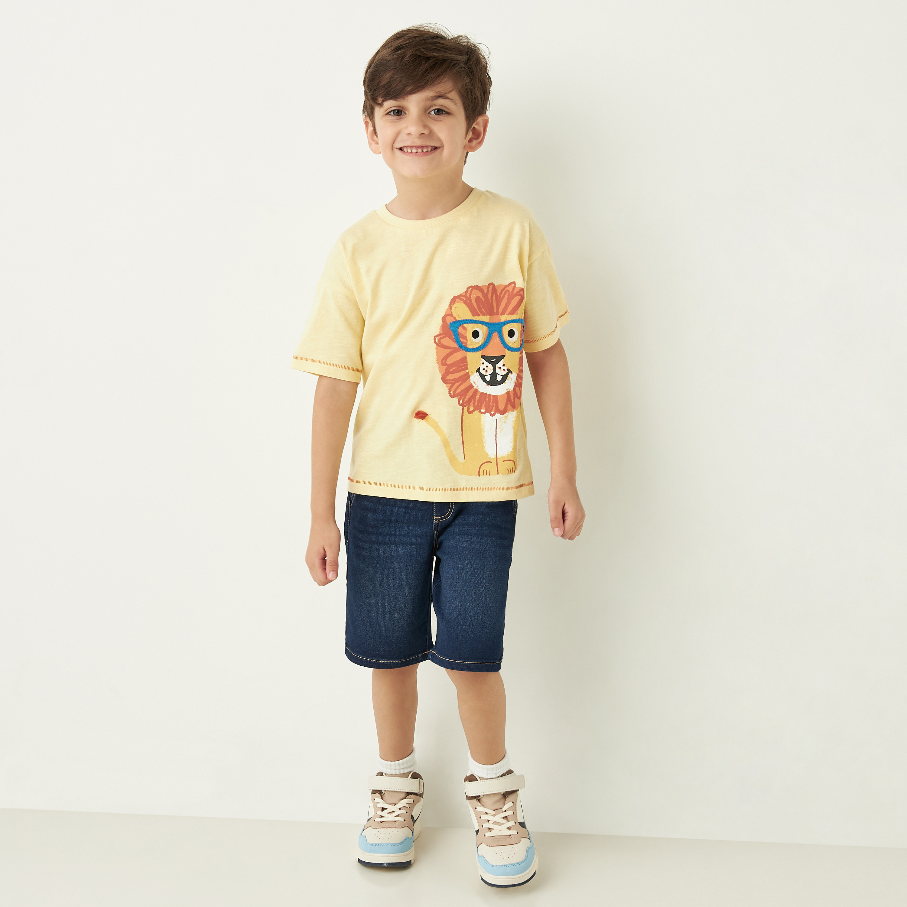Juniors Lion Graphic Print T-shirt with Crew Neck and Short Sleeves-boys-clothing-tshirtsandpolos-image-2