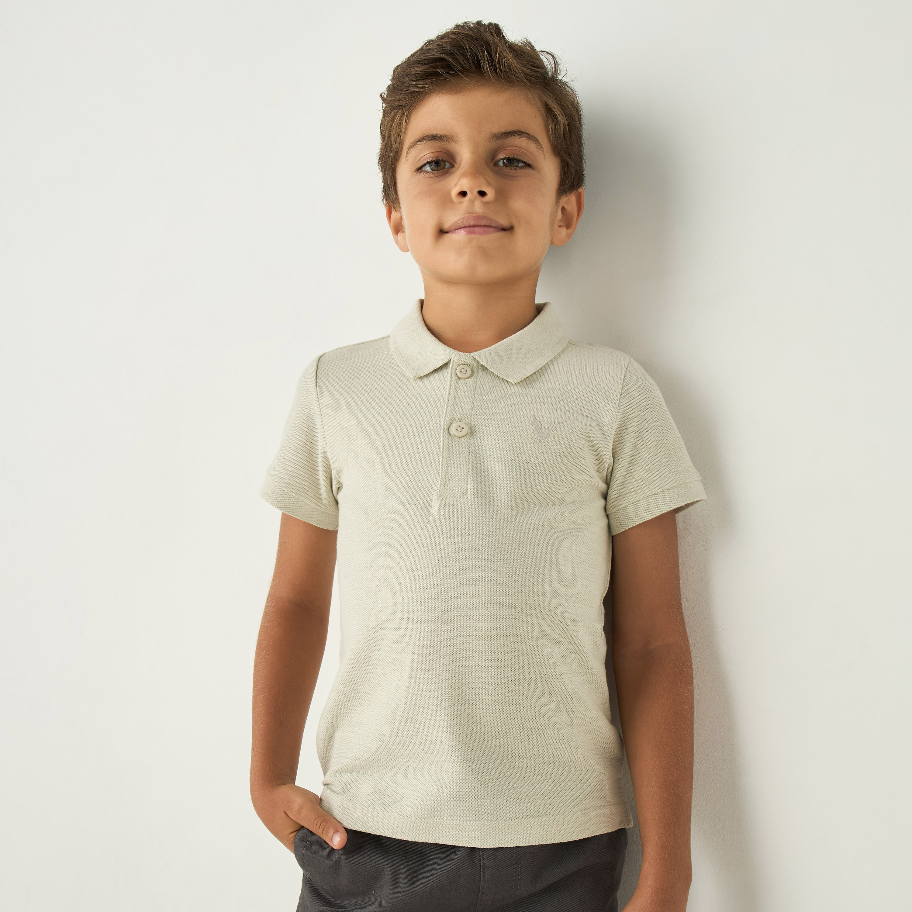 تيشيرت بولو سادة بأكمام قصيرة وأزرار إغلاق من جونيورز-boys-clothing-tshirtsandpolos-image-1