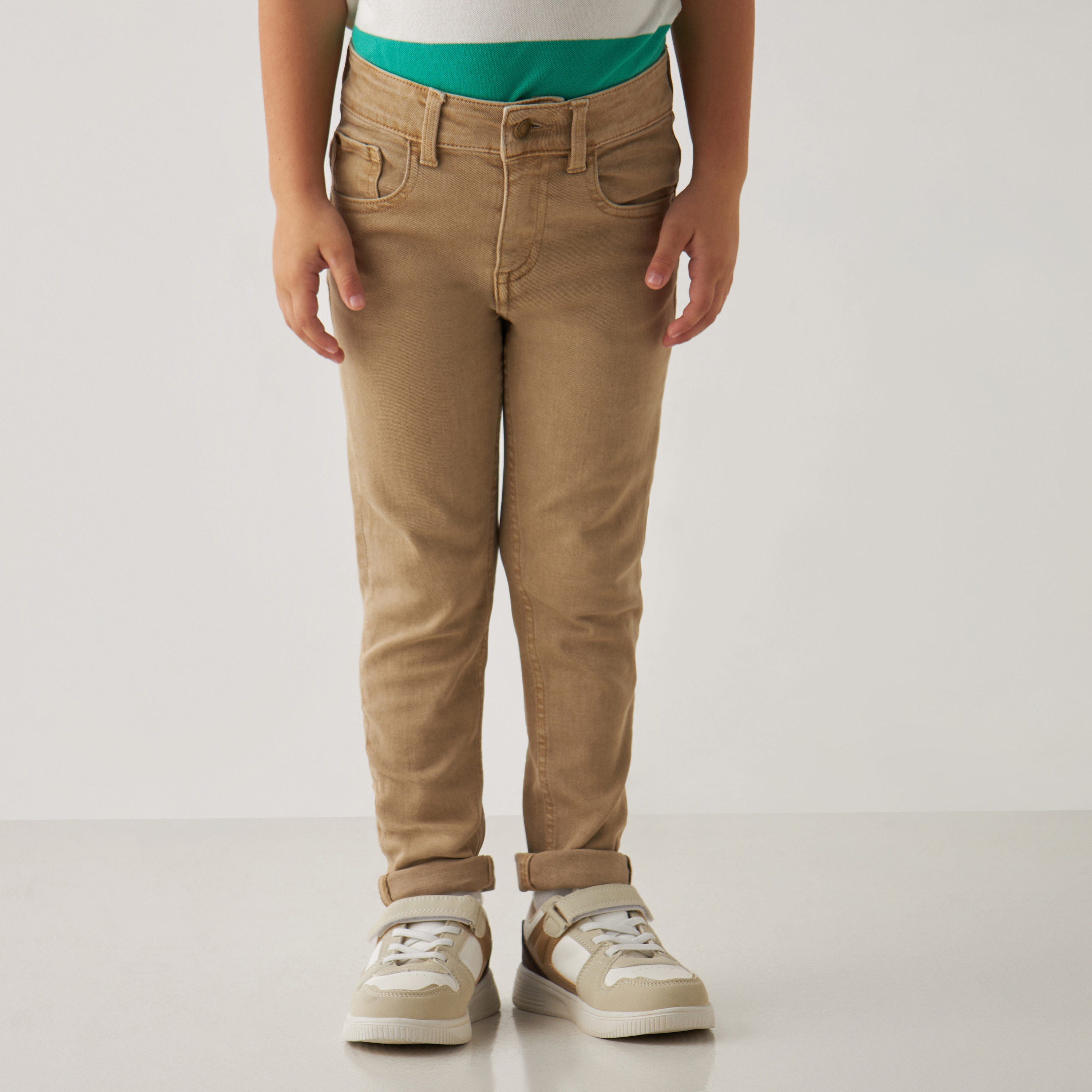 Buy Juniors Solid Jeans with Button Closure and Pockets Online Mothercare Bahrain