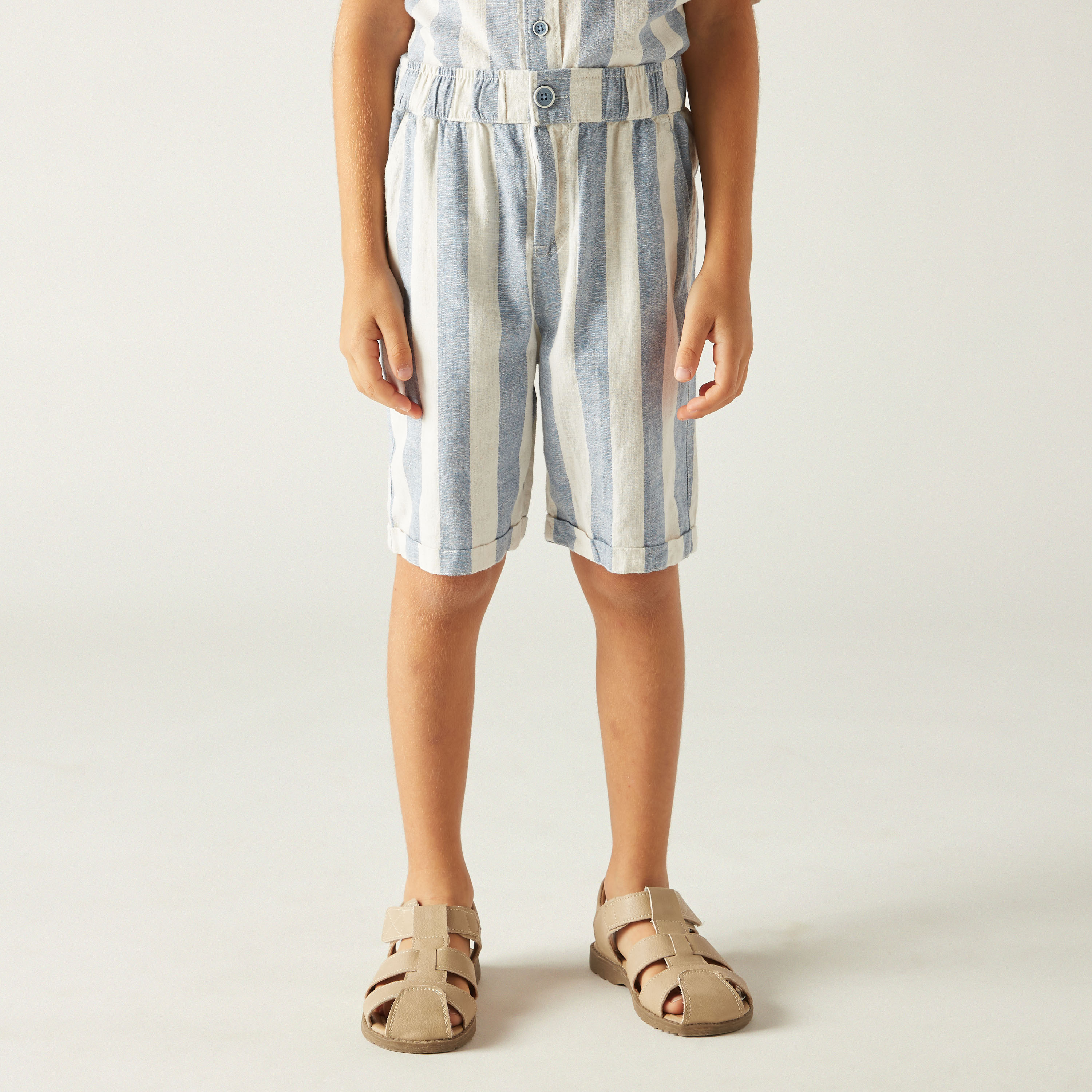 طقم قميص مخطط وشورت من جونيورز-boys-clothing-setsandcoords-image-3