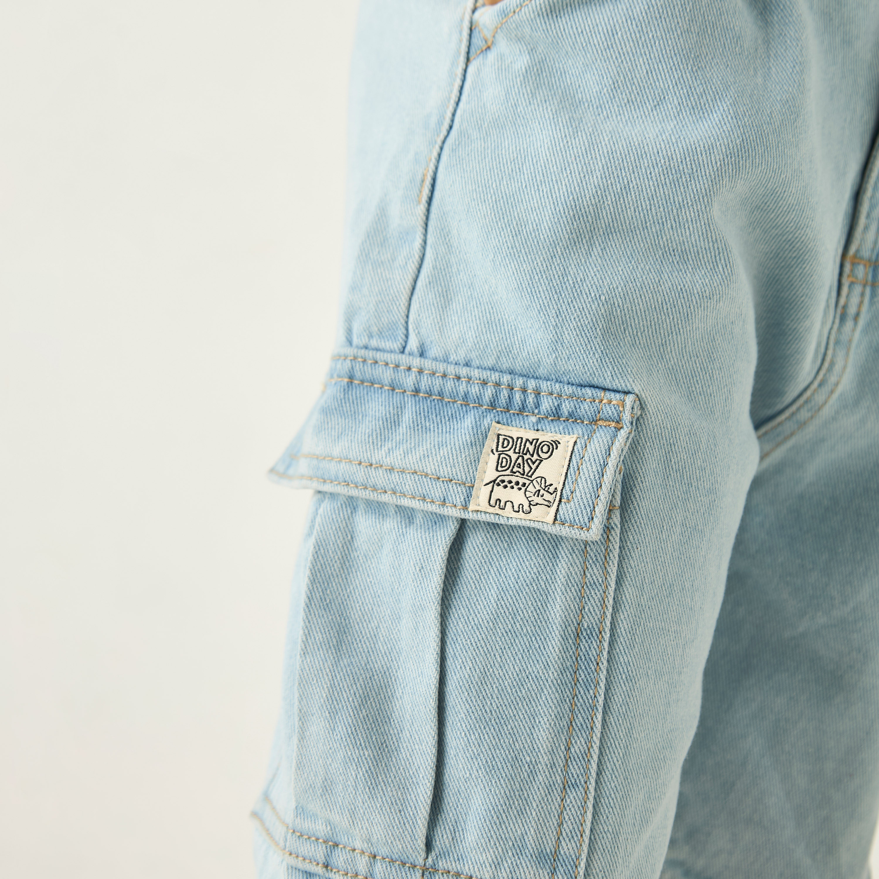 شورت دينم سادة بزر إغلاق وجيوب من جونيورز-baby-boys-clothing-bottoms-shorts-image-4