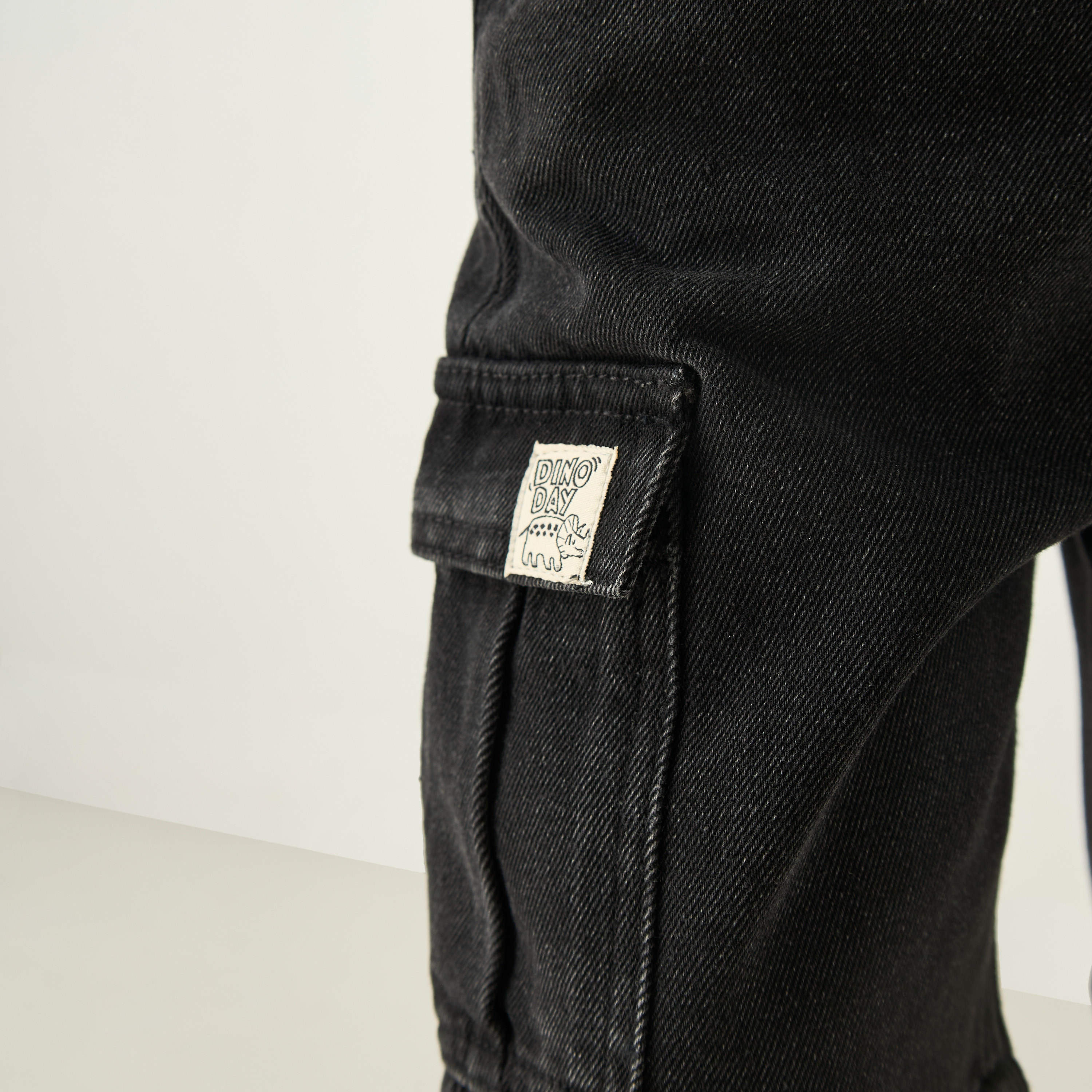 شورت دينم سادة بزر إغلاق وجيوب من جونيورز-baby-boys-clothing-bottoms-shorts-image-4