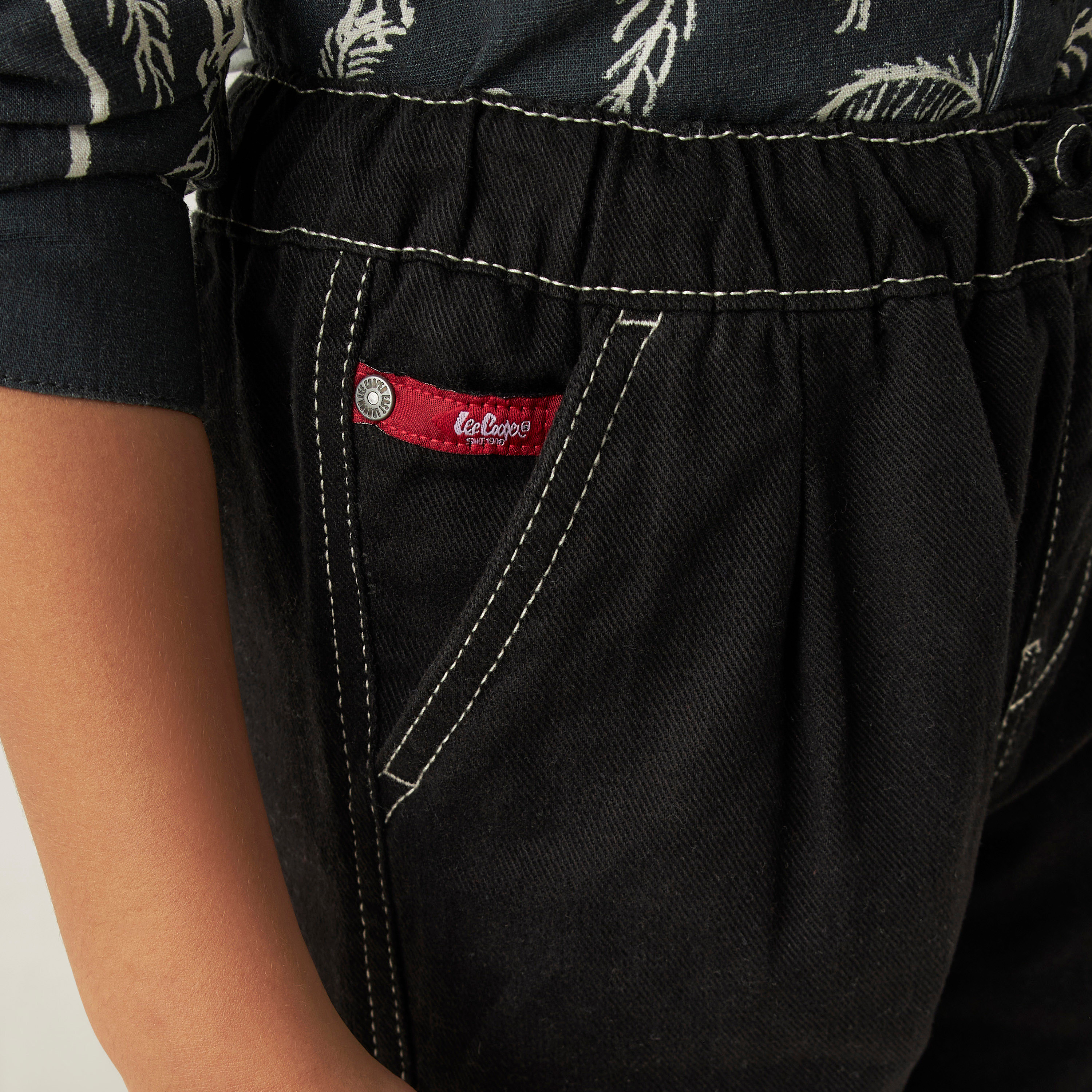 Lee Cooper Solid Joggers with Drawstring Closure and Pockets-boys-clothing-bottoms-joggersandtrackpants-image-3