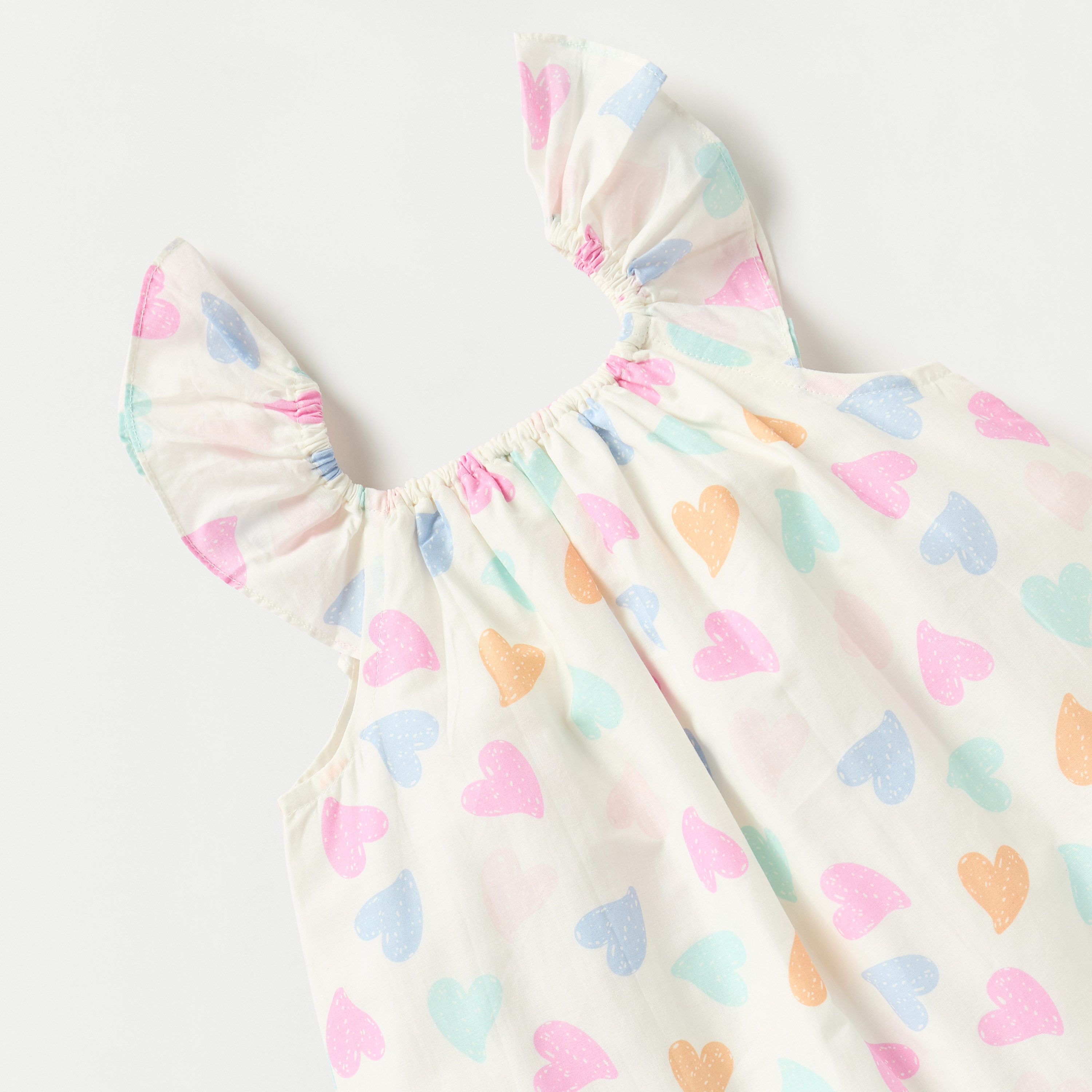 أفرول دون أكمام بكشكش وطبعات قلب من جونيورز-baby-girls-clothing-rompers-image-2