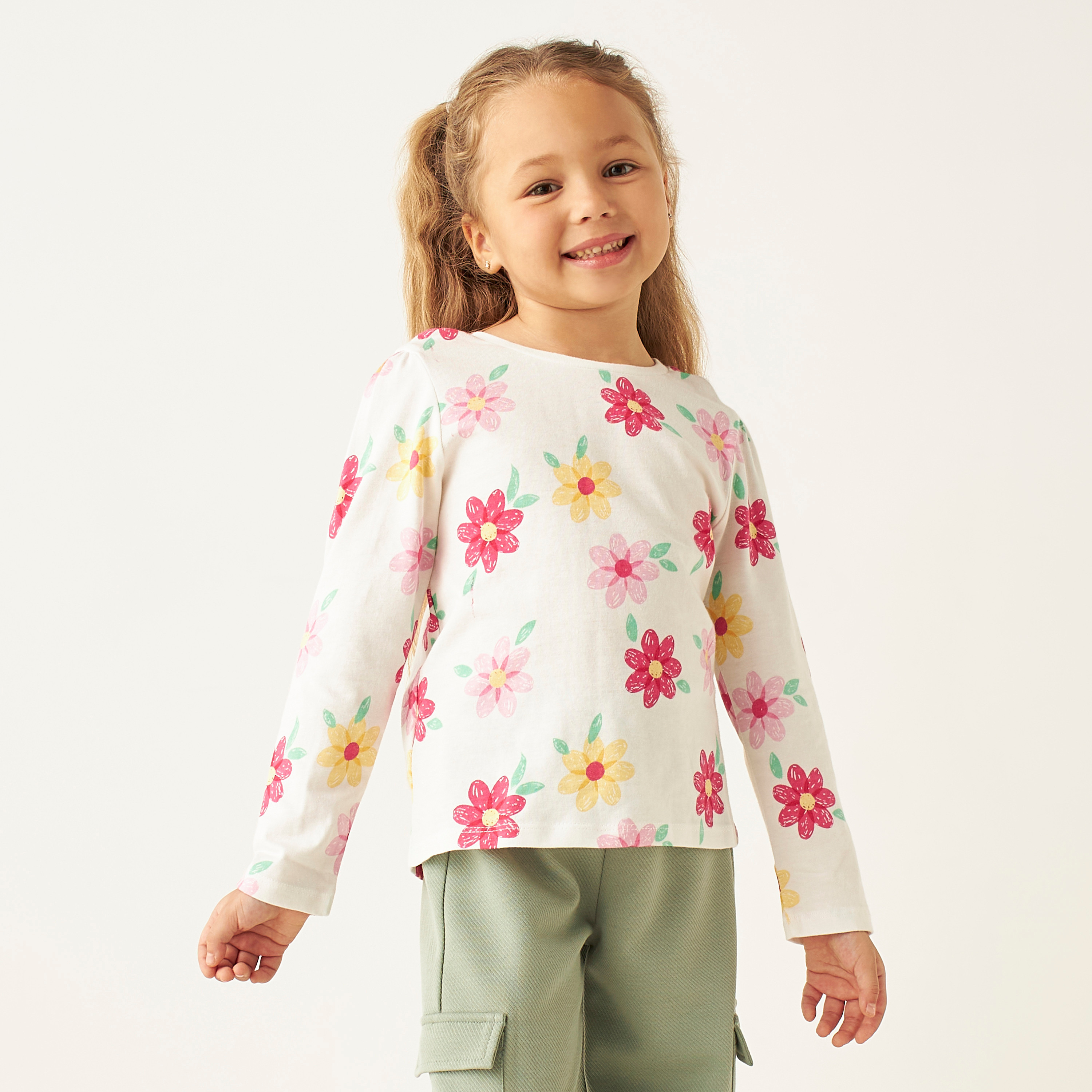 تيشيرت بأكمام طويلة وياقة ضيقة وطبعات من جونيورز-girls-clothing-schoolwear-tshirts-image-1