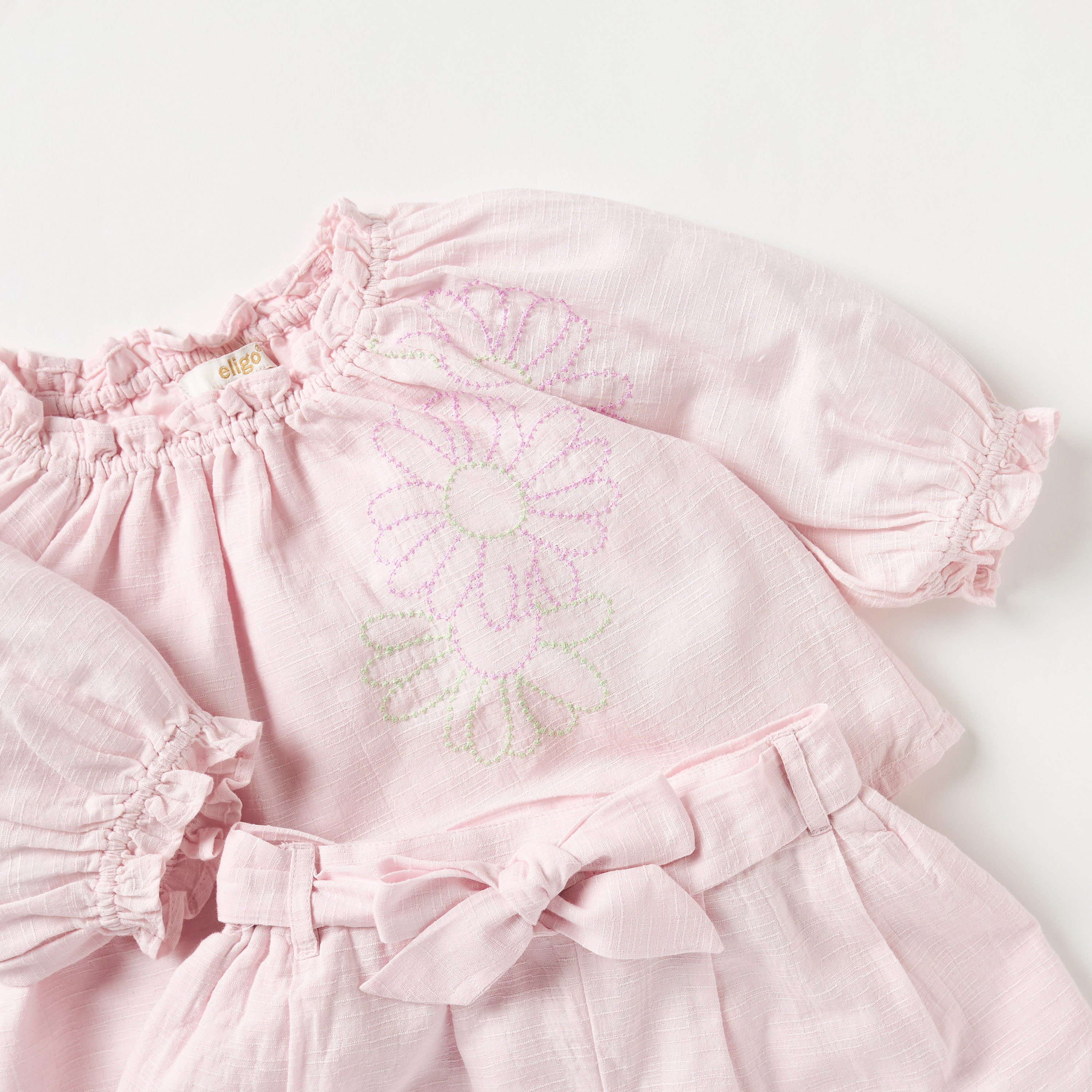 طقم شورت وبلوزة مطرّزة من إليجو-baby-girls-clothing-setsandcoords-image-4