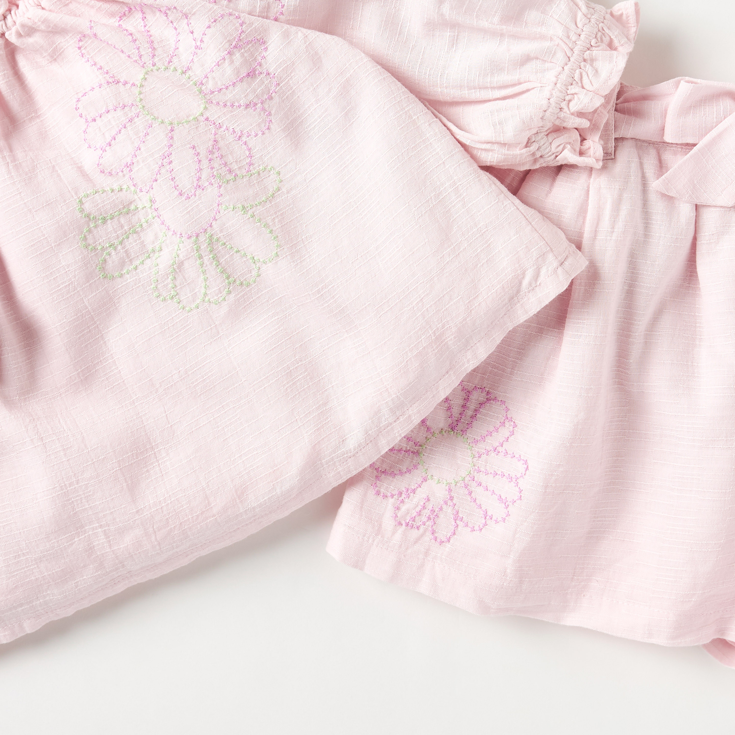 طقم شورت وبلوزة مطرّزة من إليجو-baby-girls-clothing-setsandcoords-image-5