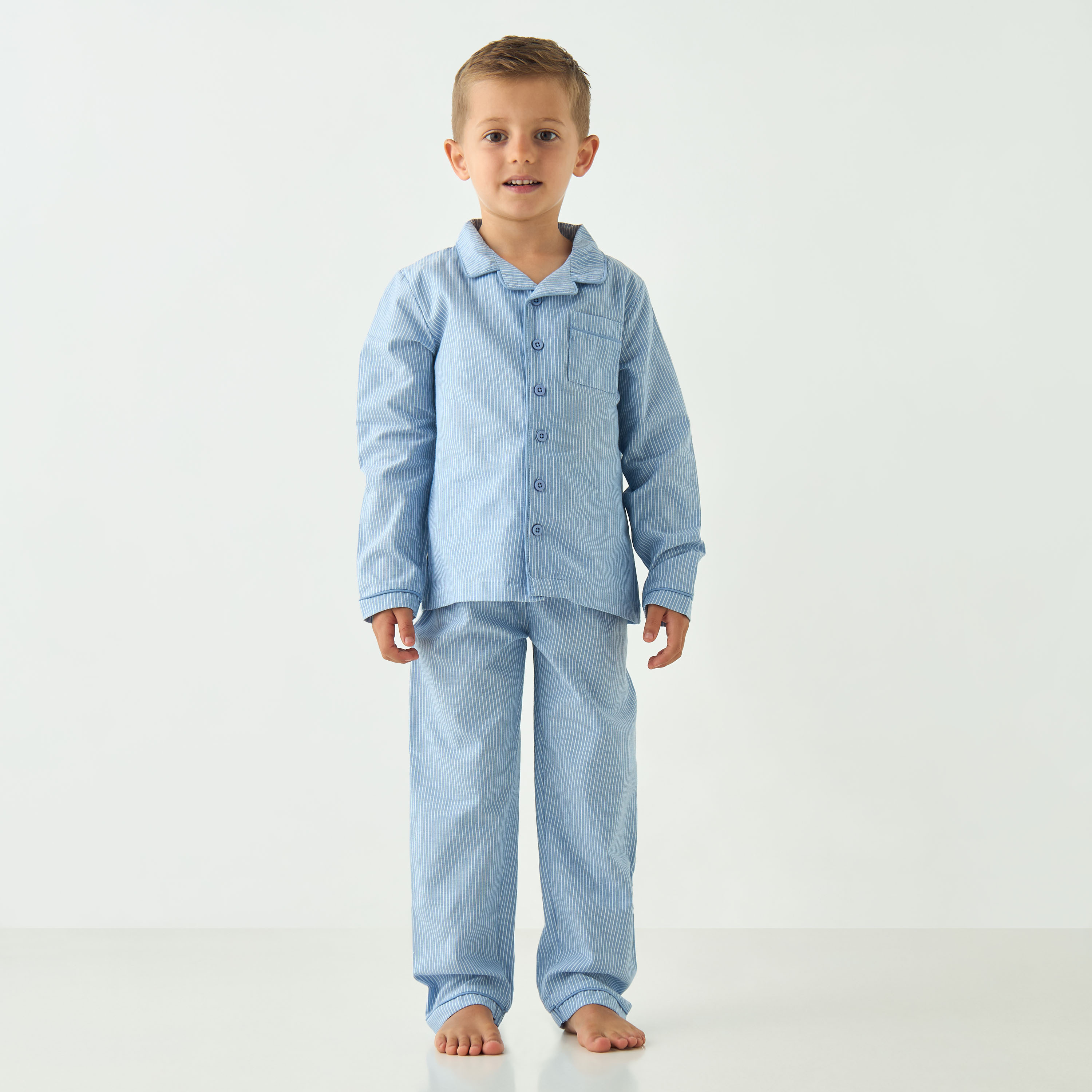 طقم بنطلون بيجاما وقميص مخطط من جونيورز-boys-clothing-nightwear-image-1