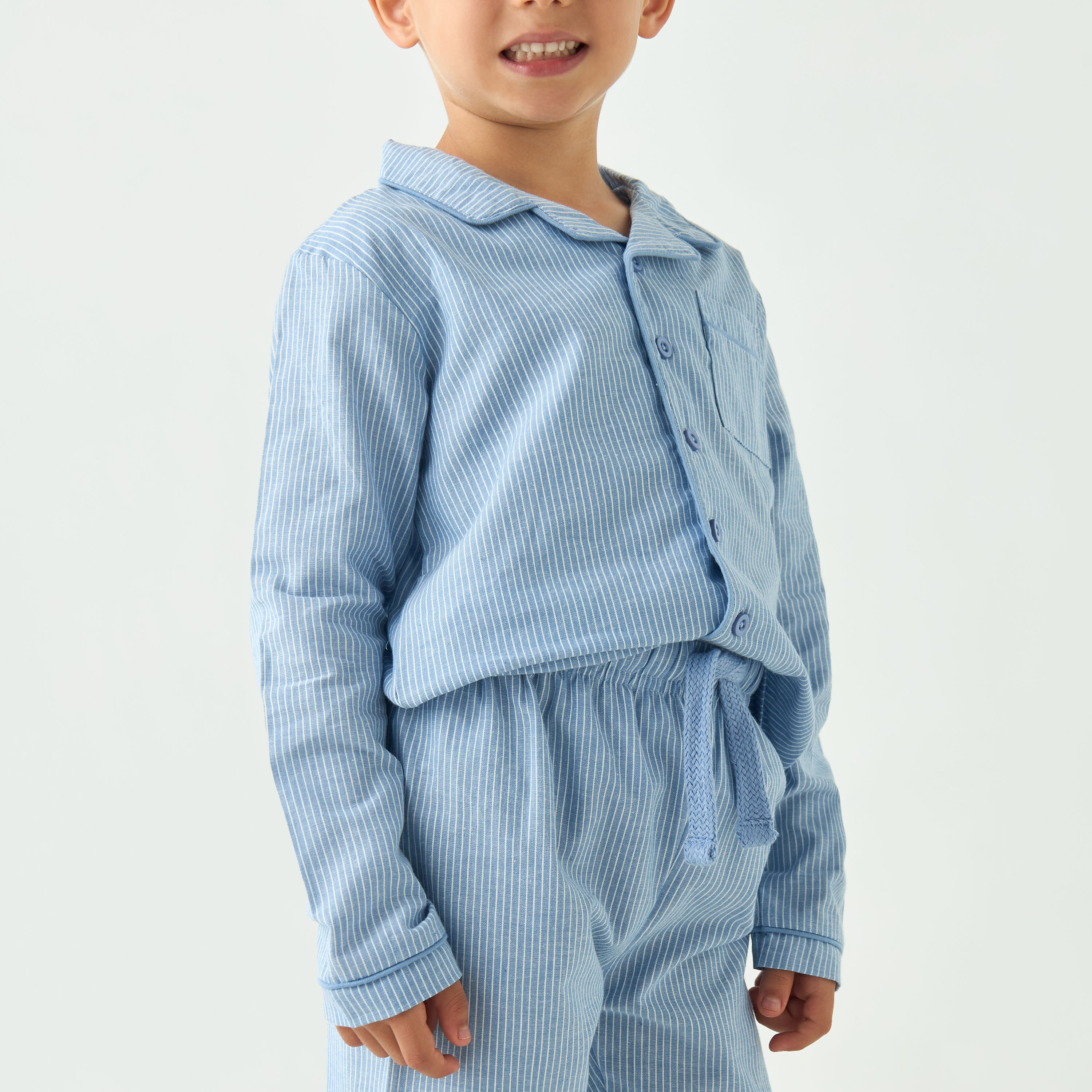 طقم بنطلون بيجاما وقميص مخطط من جونيورز-boys-clothing-nightwear-image-5