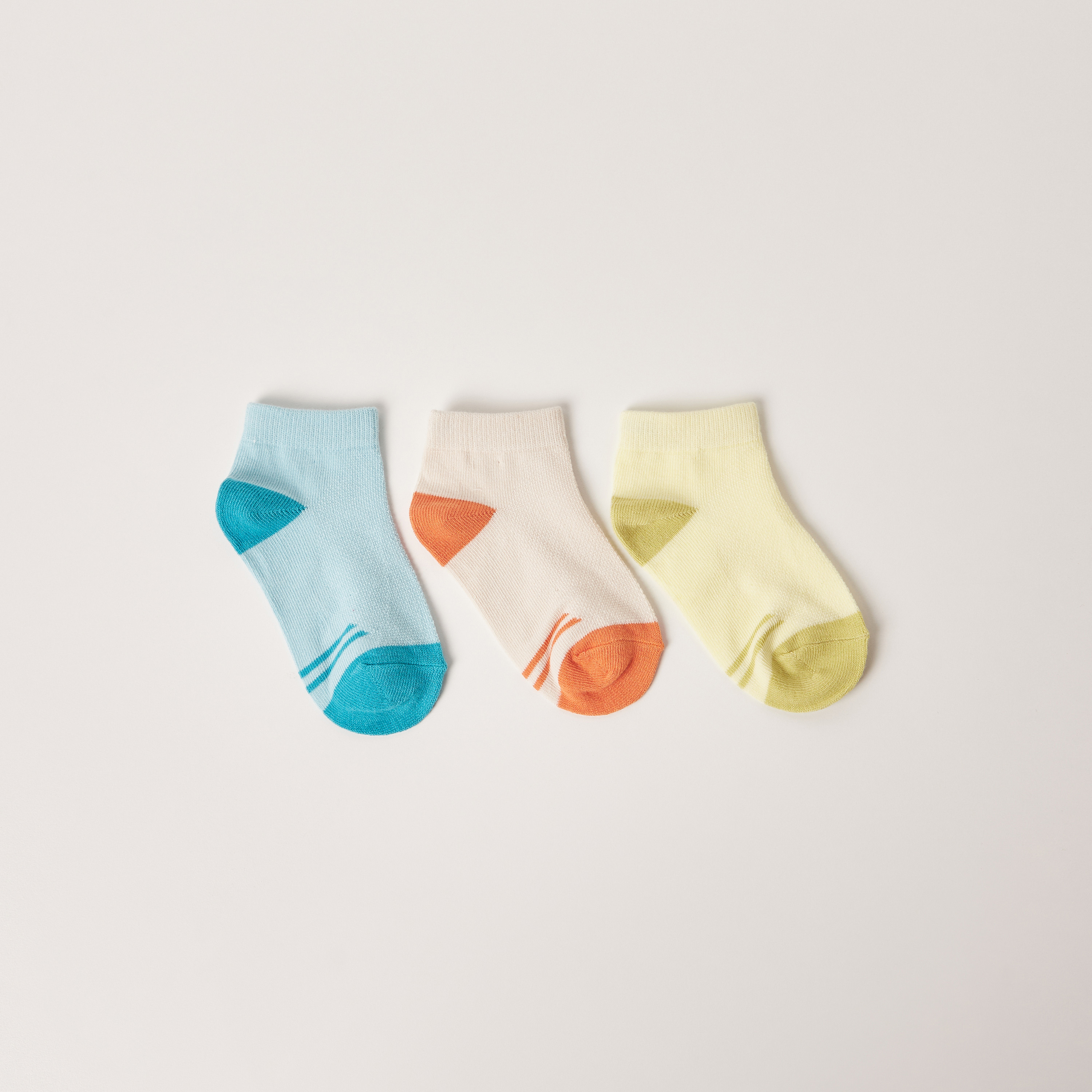 جوارب بقوالب ملونة من جونيورز - طقم من 3 أزواج-boys-accessories-socks-image-1