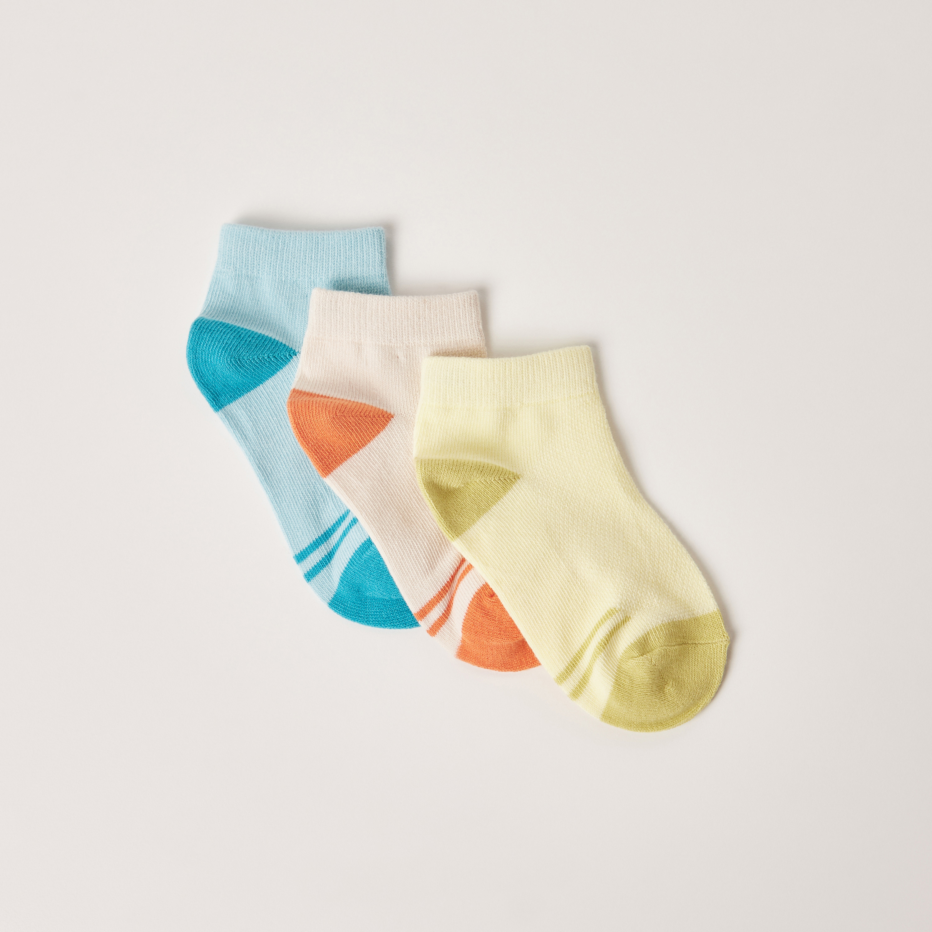 جوارب بقوالب ملونة من جونيورز - طقم من 3 أزواج-boys-accessories-socks-image-2