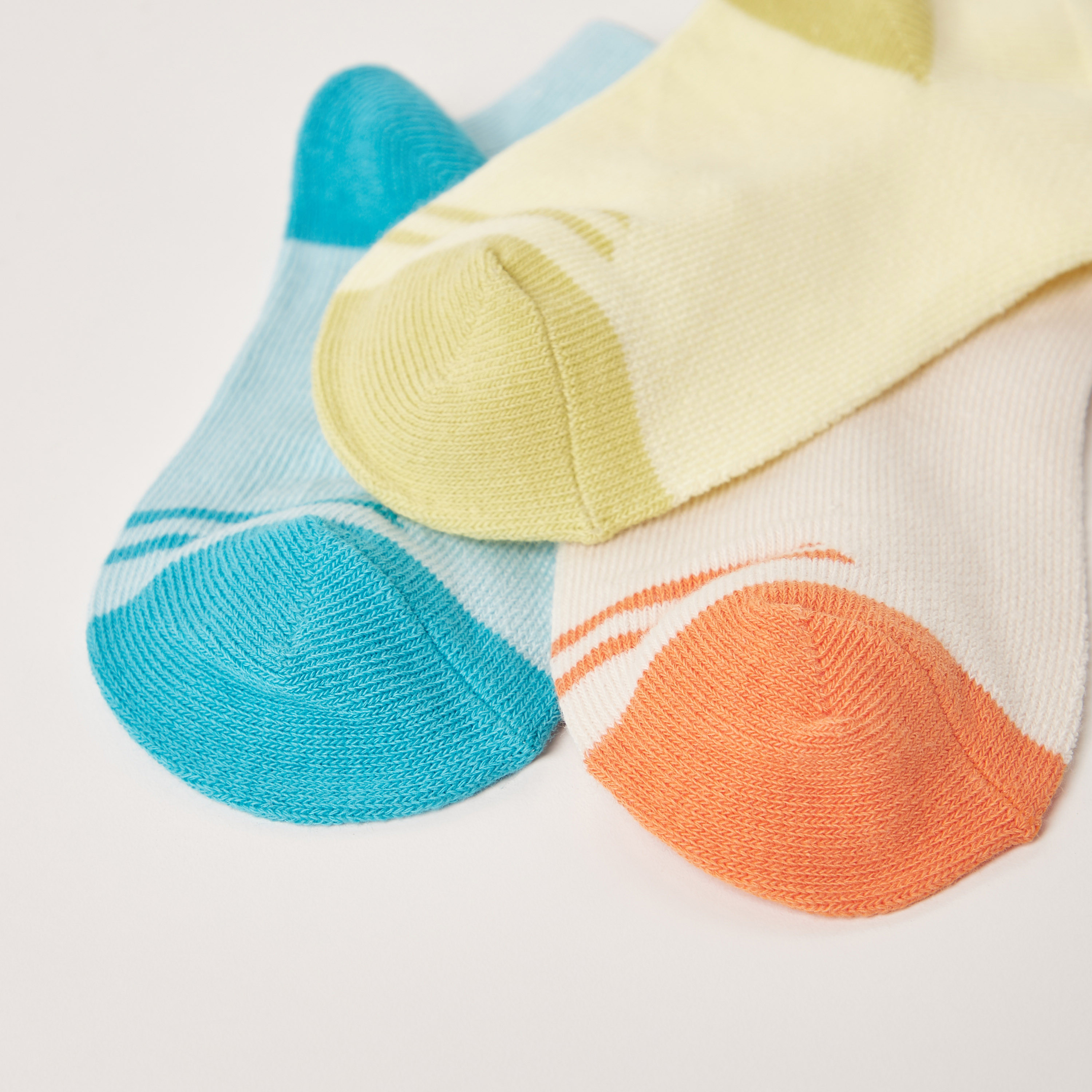 جوارب بقوالب ملونة من جونيورز - طقم من 3 أزواج-boys-accessories-socks-image-4