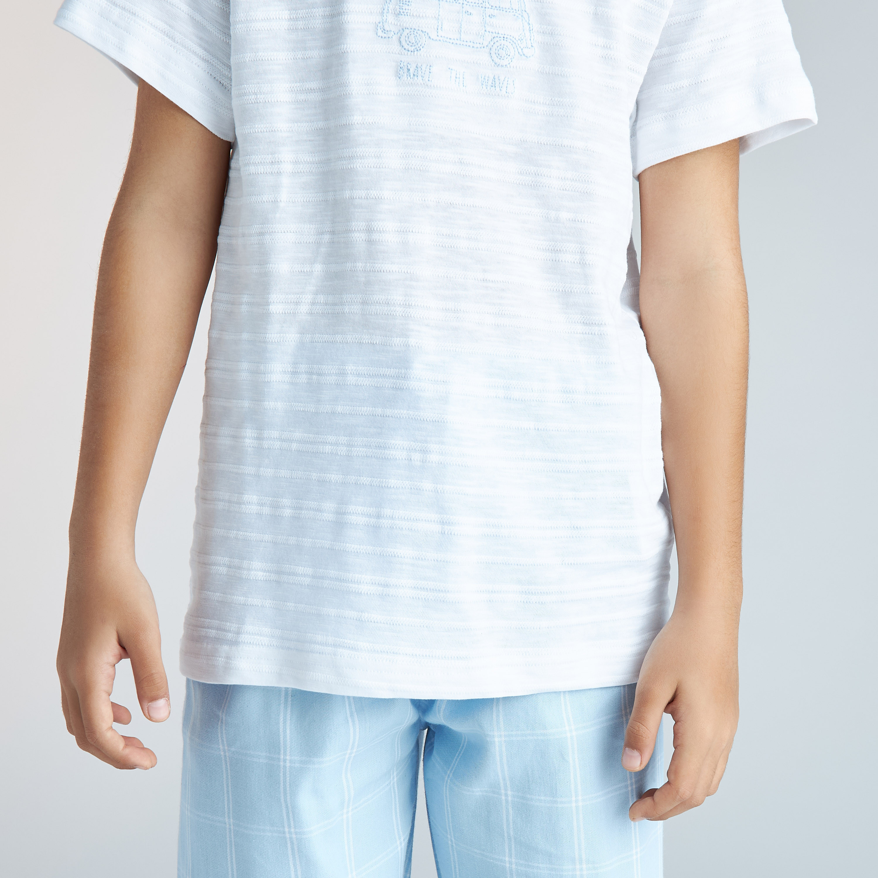 طقم تيشيرت مخطط وبنطلون بيجاما مربعات من جونيورز-boys-clothing-nightwear-image-5