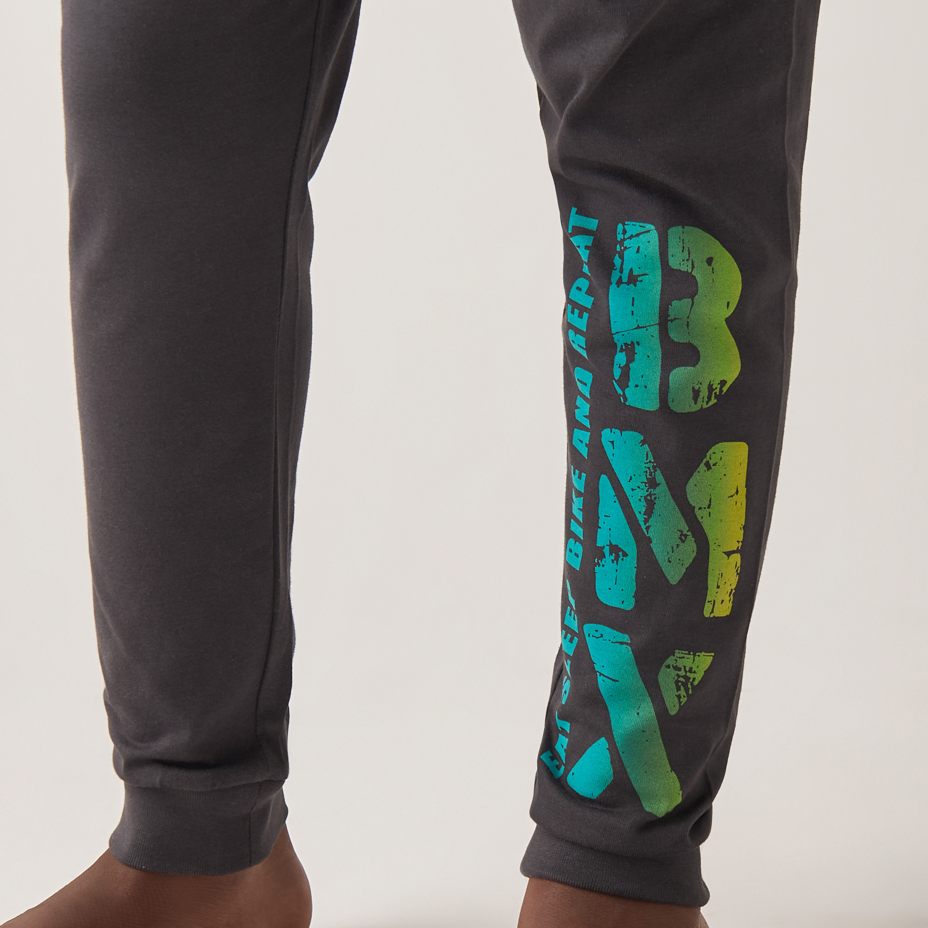 Juniors Graphic Print Short Sleeves T-shirt and Elasticated Joggers-boys-clothing-nightwear-image-6