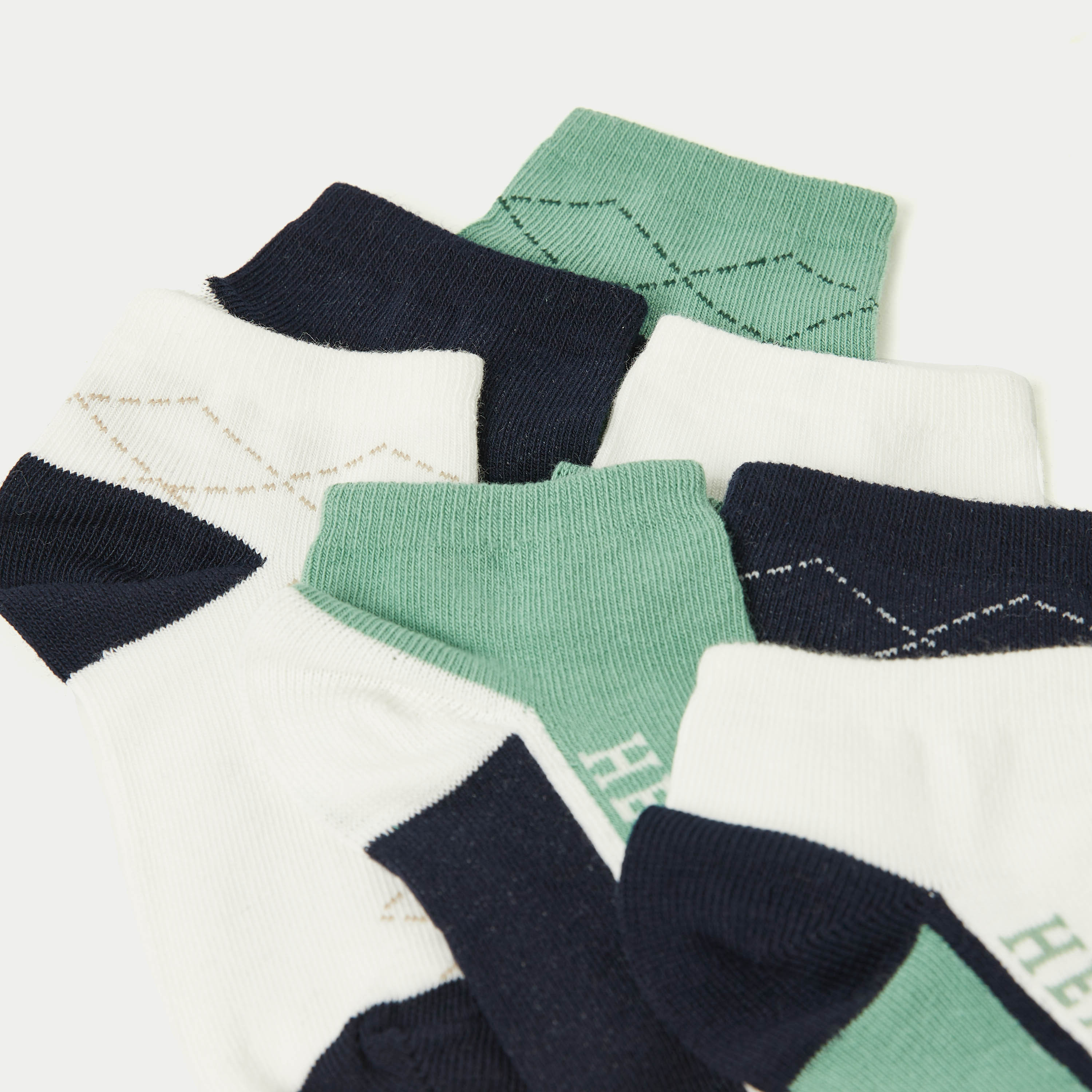 جوارب بطول الكاحل وطبعات من جونيورز – طقم 7 أزواج-boys-accessories-socks-image-4