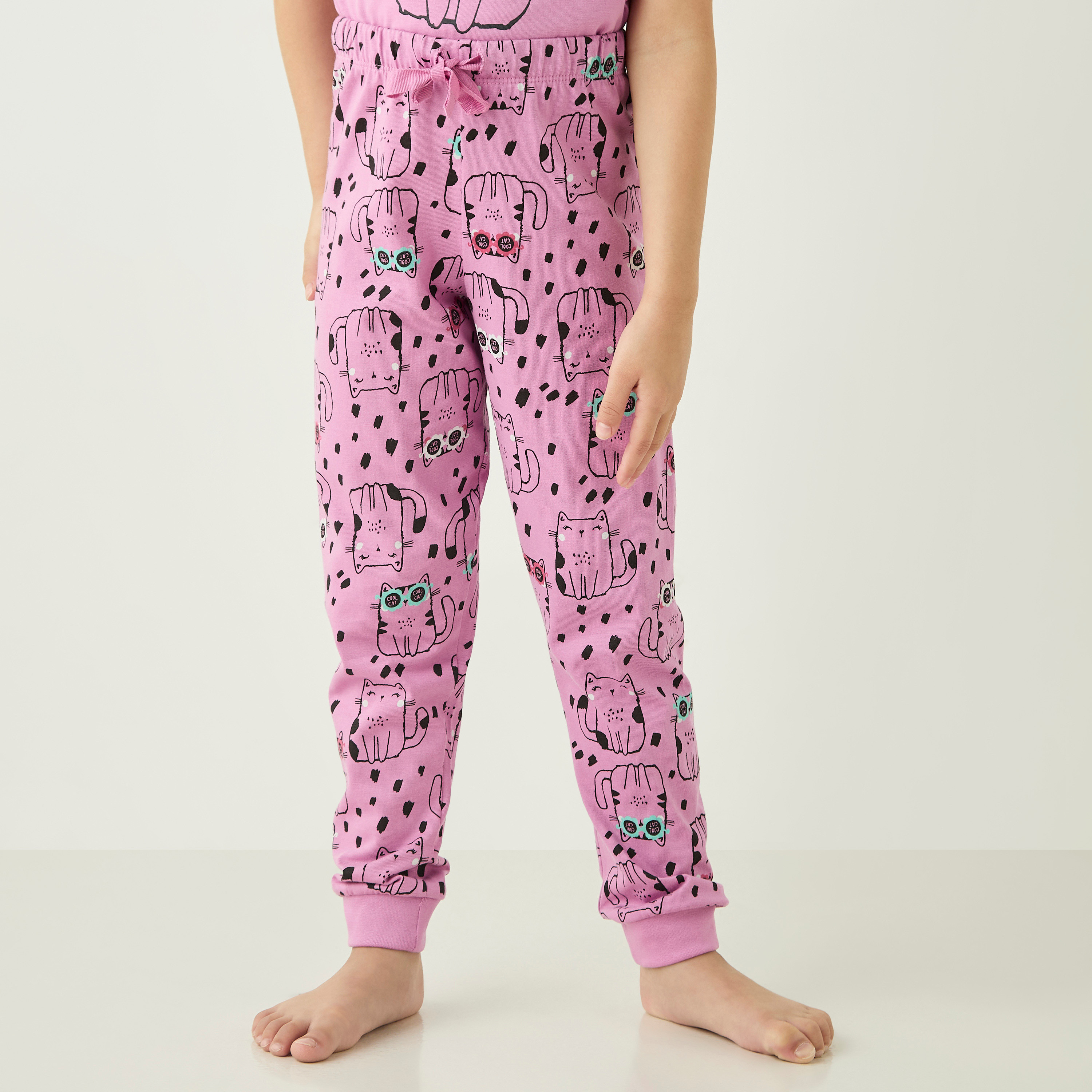 طقم بنطلون بيجاما مطاطي وتيشيرت بأكمام قصيرة وطبعات قطة من جونيورز-girls-clothing-nightwear-image-3