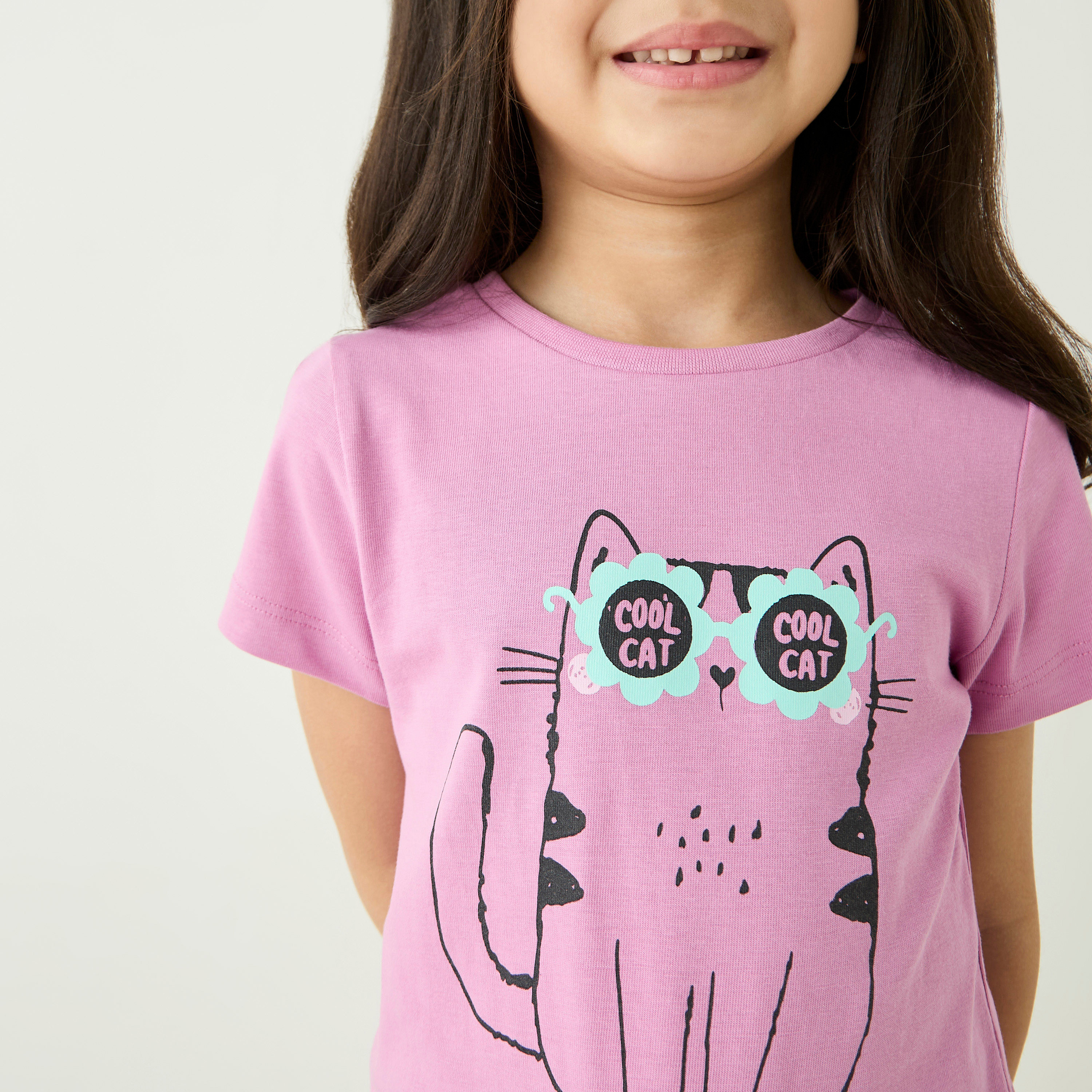 طقم بنطلون بيجاما مطاطي وتيشيرت بأكمام قصيرة وطبعات قطة من جونيورز-girls-clothing-nightwear-image-5