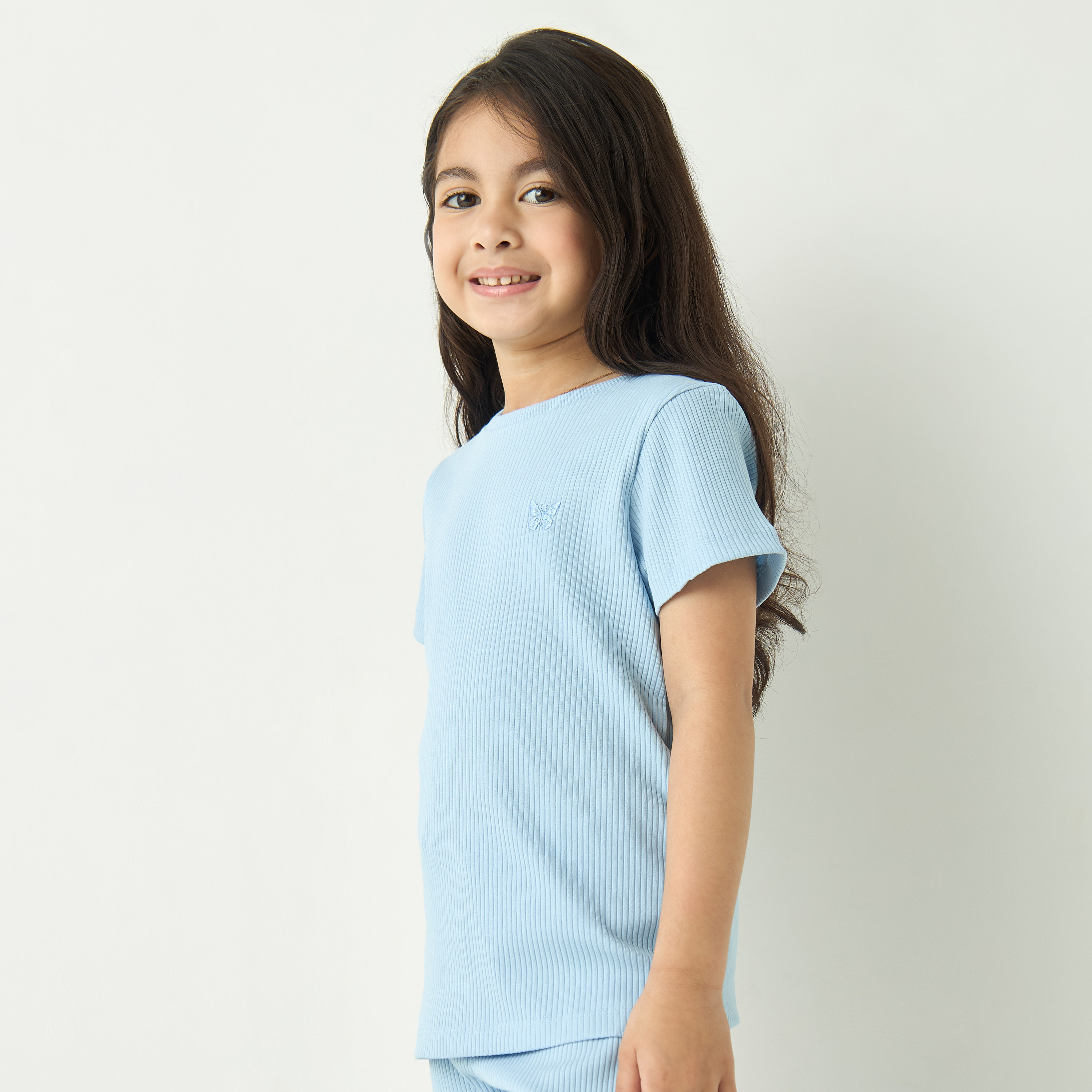 طقم بنطلون بيجاما وتيشيرت مضلع بأكمام قصيرة من جونيورز-girls-clothing-nightwear-image-2