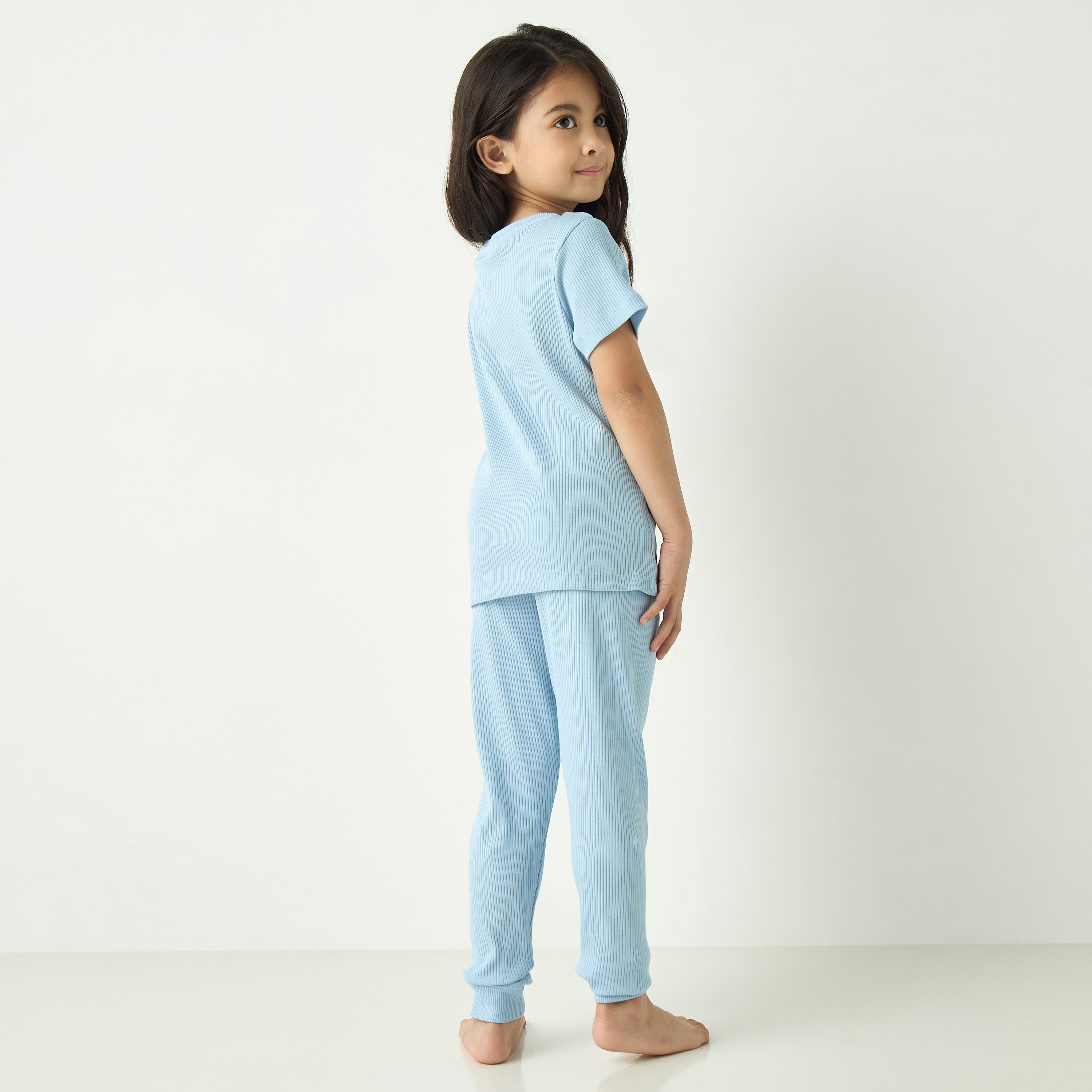 طقم بنطلون بيجاما وتيشيرت مضلع بأكمام قصيرة من جونيورز-girls-clothing-nightwear-image-4