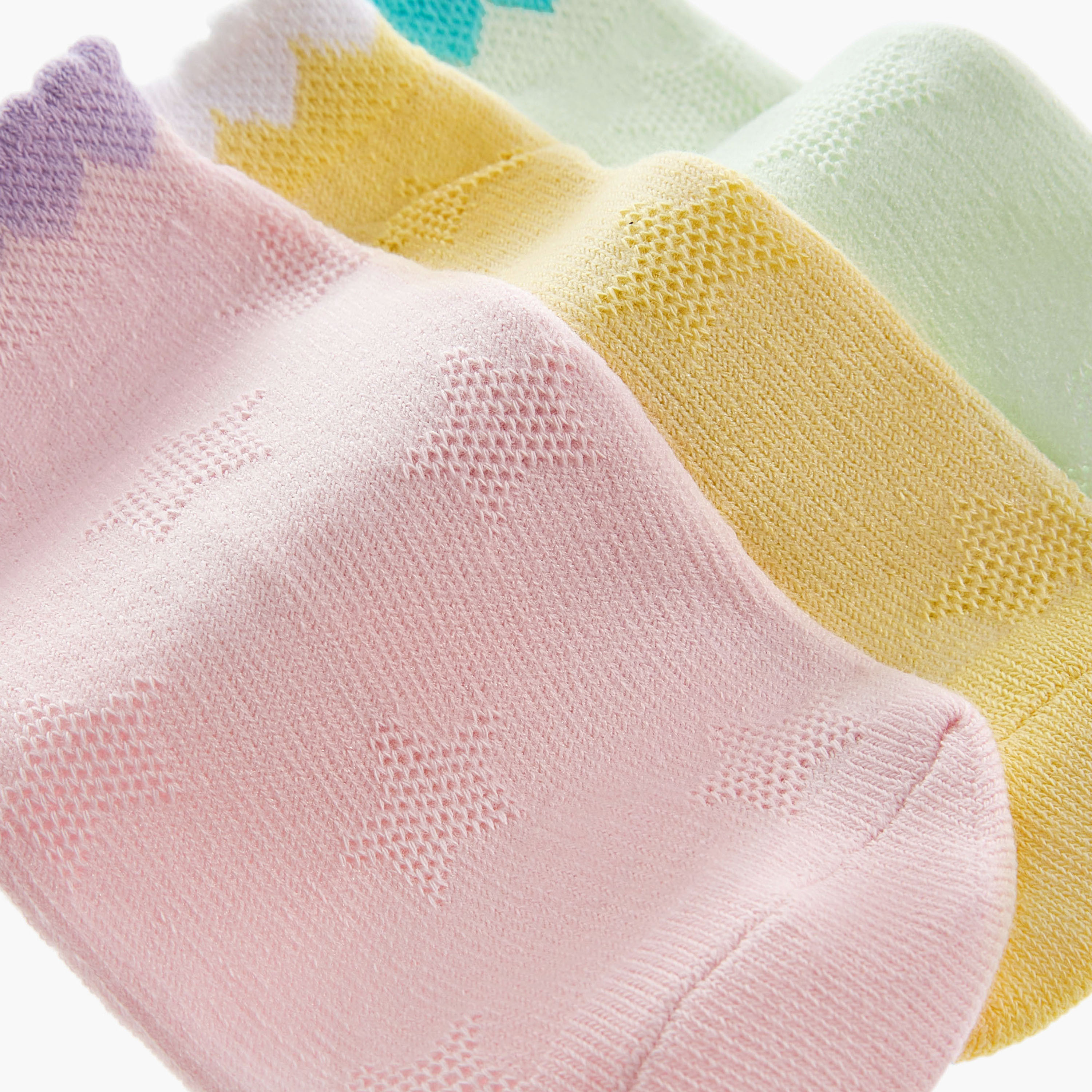 جوارب بطول الكاحل بارزة الملمس من جونيورز - طقم من 3 قطع-girls-accessories-socks-image-3