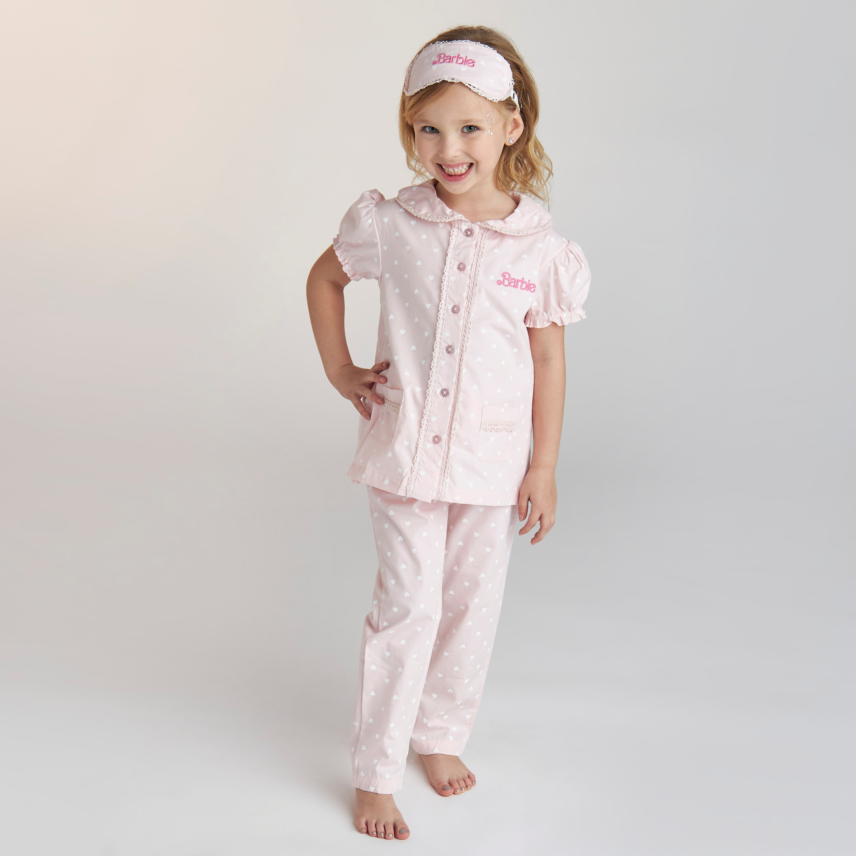 قميص بتطريز باربي وبنطلون بيجاما وقناع عين من جونيورز-girls-clothing-nightwear-image-1