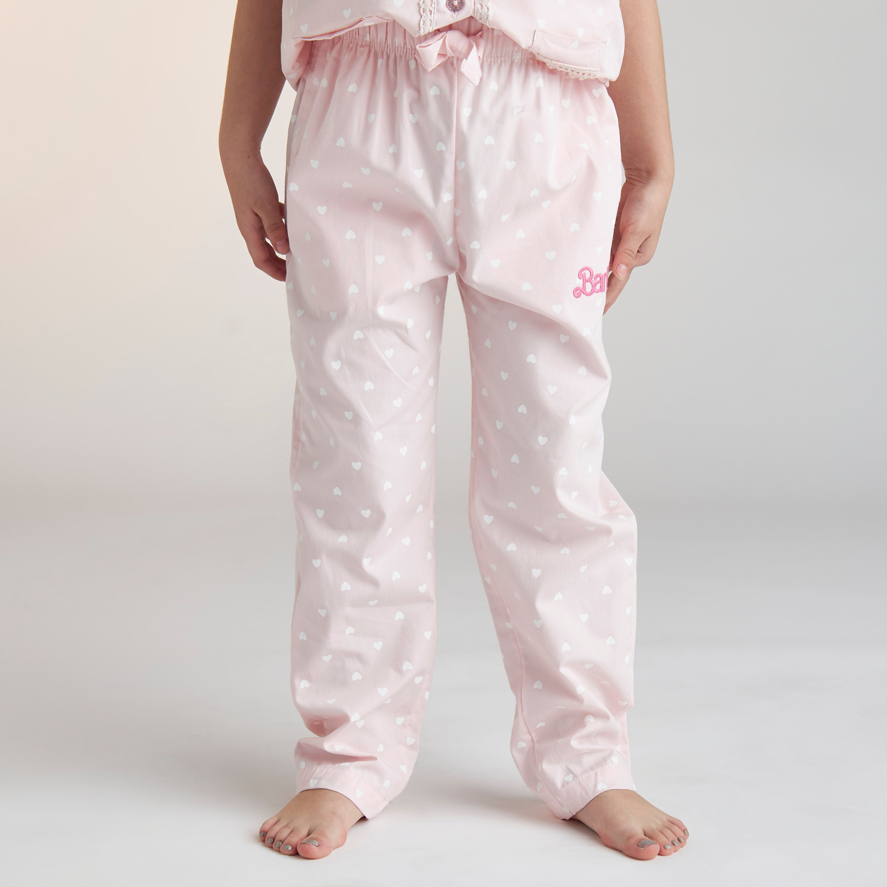 قميص بتطريز باربي وبنطلون بيجاما وقناع عين من جونيورز-girls-clothing-nightwear-image-3