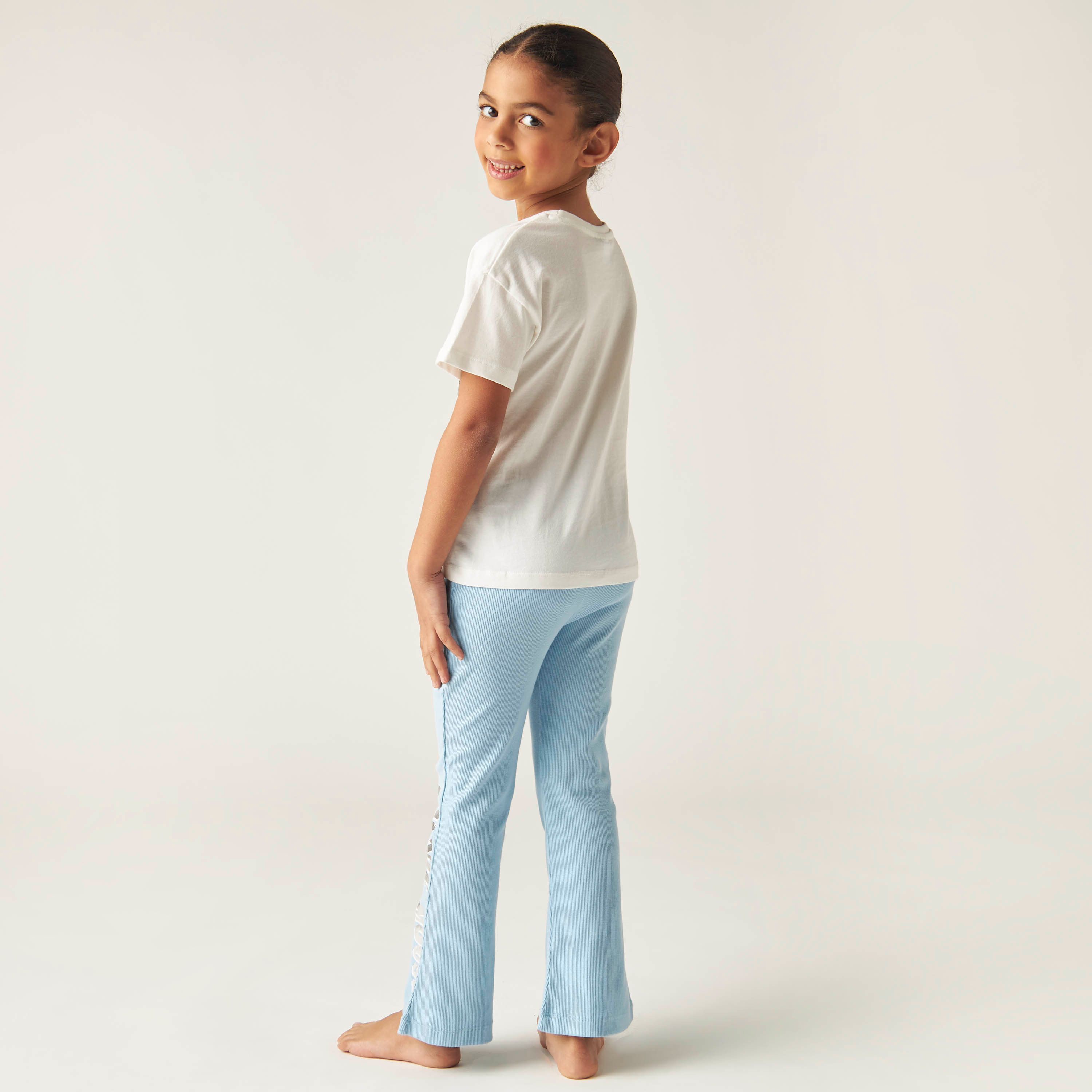 طقم بنطلون بيجاما وتيشيرت بطبعات ميني ماوس من ديزني-girls-clothing-nightwear-image-4