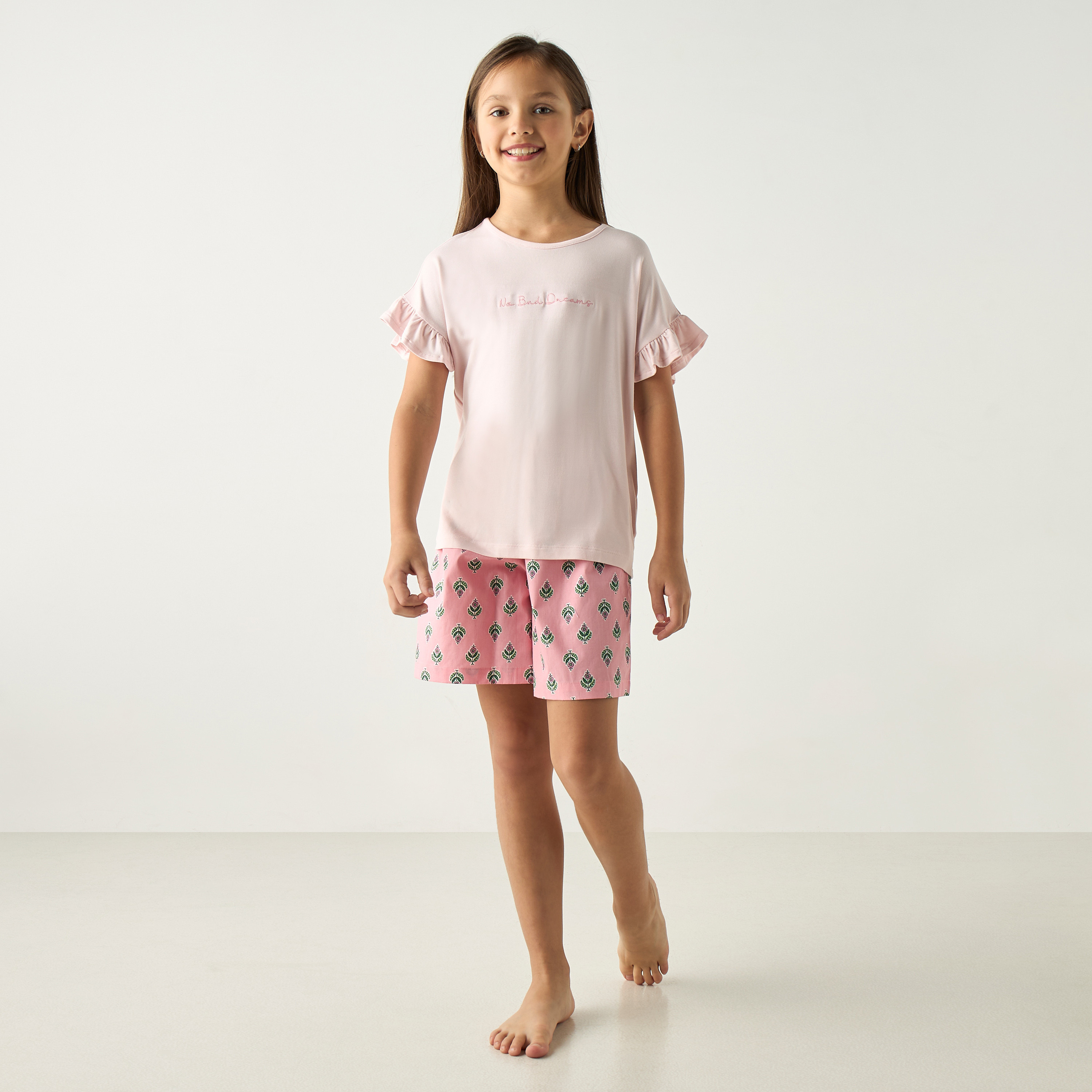 طقم تيشيرت وشورت بطبعة جونيورز-girls-clothing-nightwear-image-1