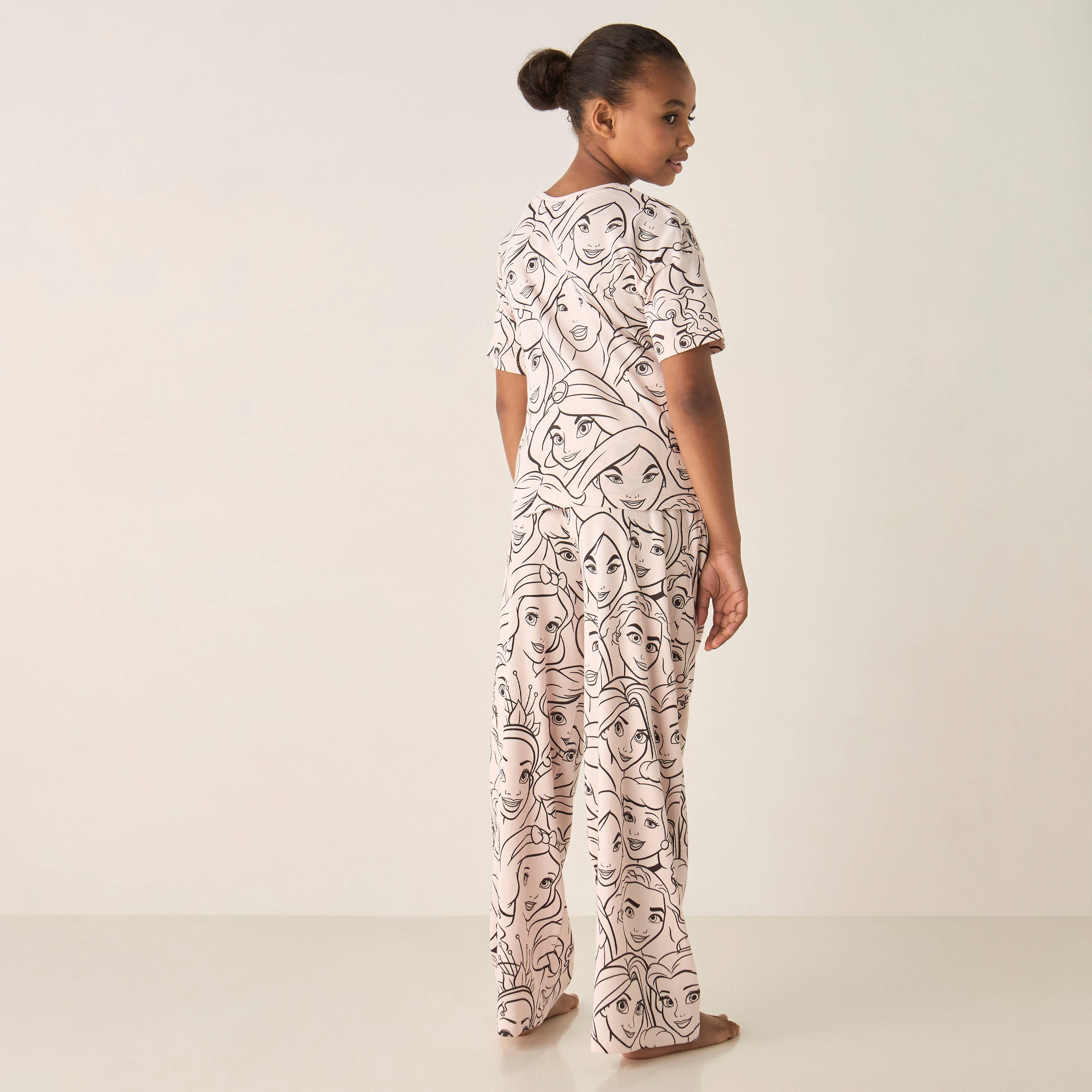 طقم بنطلون بيجاما وتيشيرت بطبعات الأميرات من ديزني-girls-clothing-nightwear-image-3