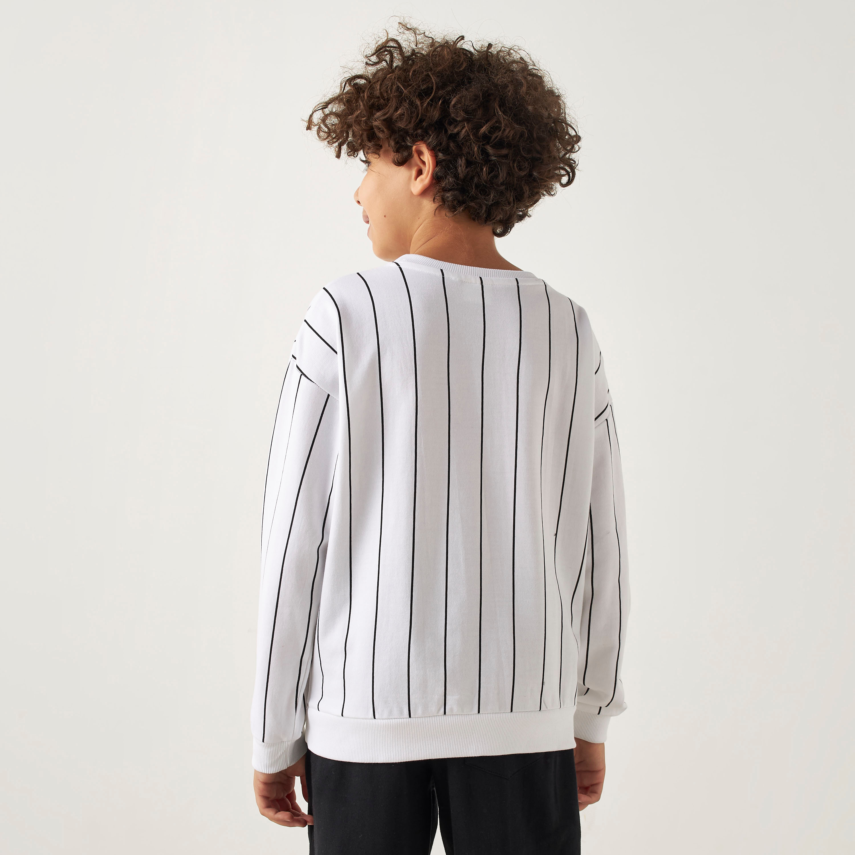 Juniors Kuwait National Day Print Cotton Sweatshirt with Long Sleeves-boys-clothing-winterwear-sweatshirts-image-4
