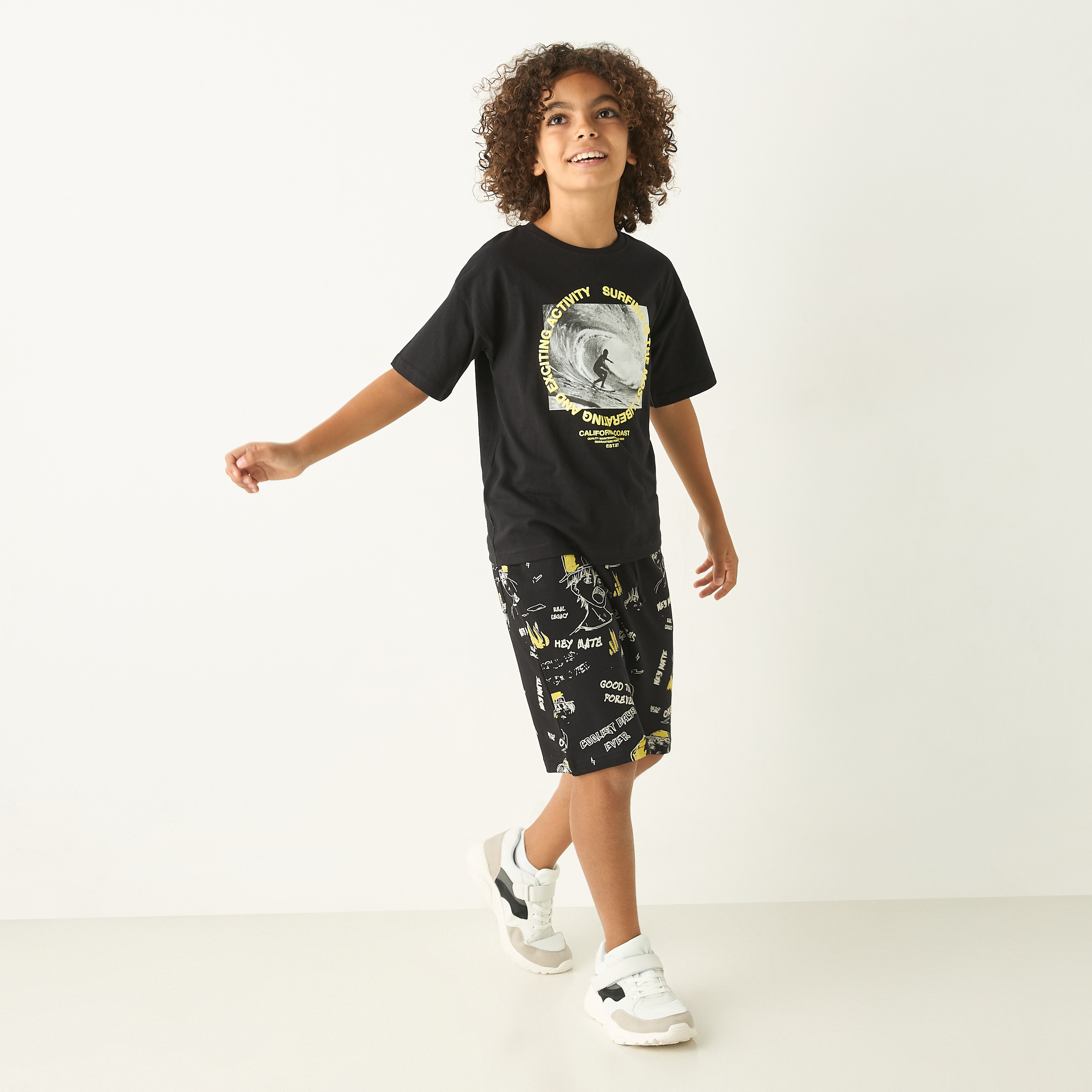 تيشيرت بأكمام قصيرة وطبعات من جونيورز-boys-clothing-tshirtsandpolos-image-2